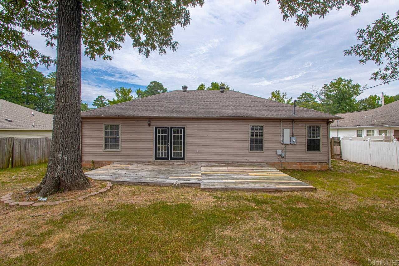 LAKE CHERRYWOOD - Residential