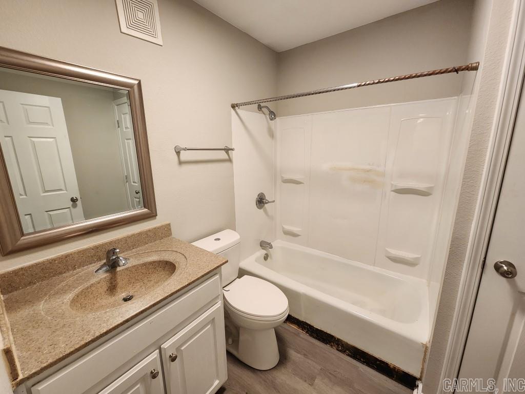 Plunkett 2nd - Residential Lease