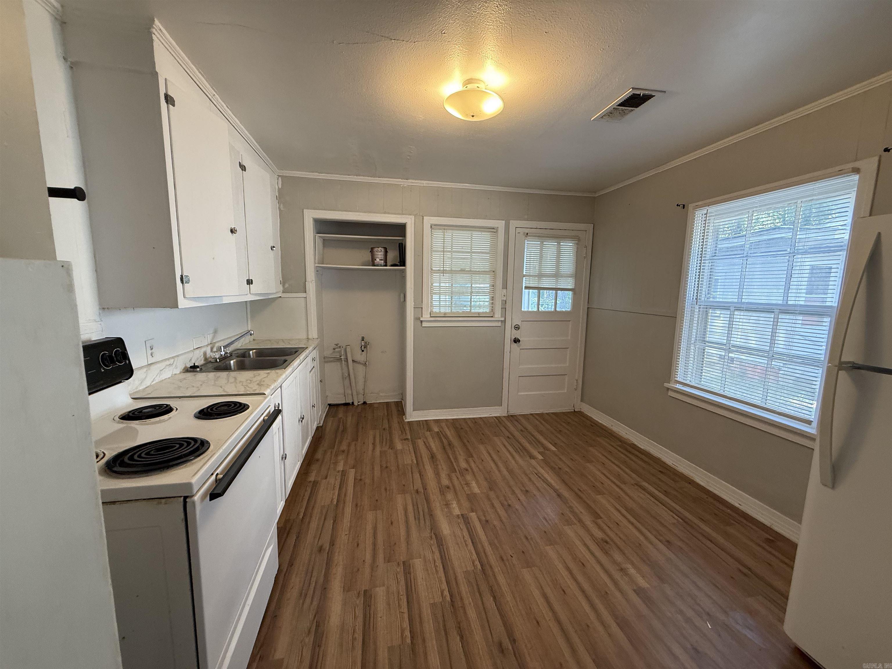 Twin Oaks - Residential