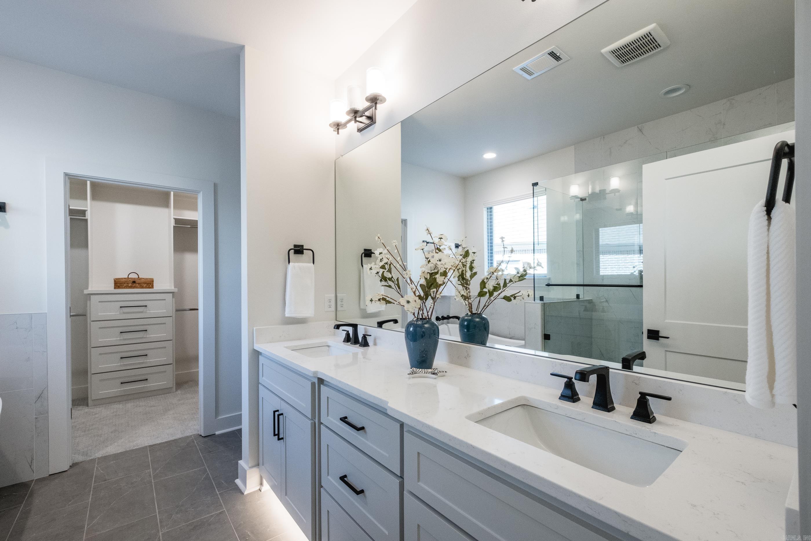 BELLES FLEURS - Residential