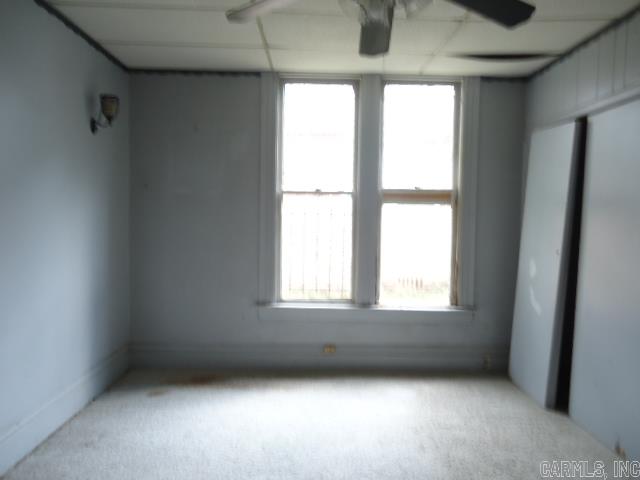 Weldon E Wrights - Residential