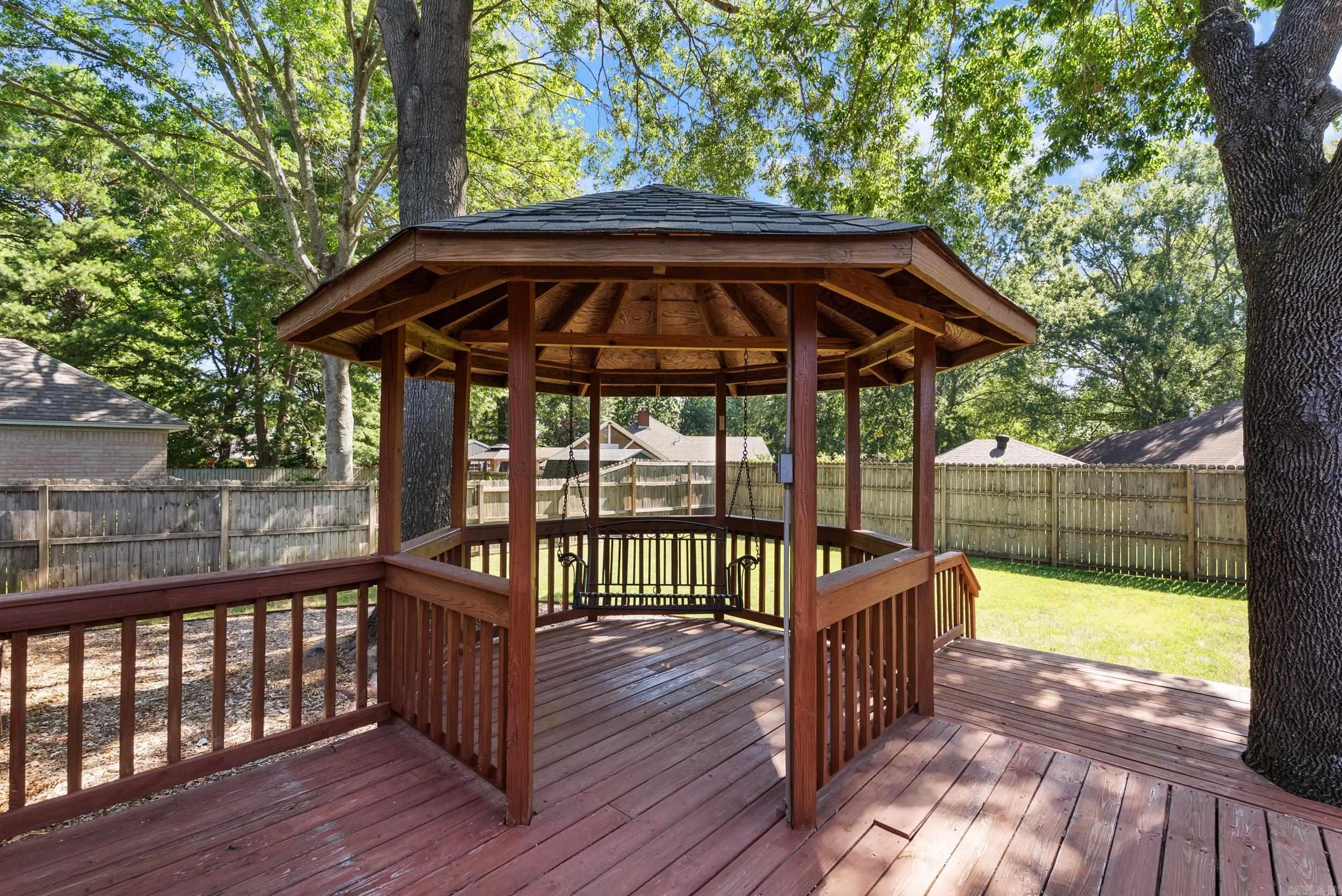 Saddletop - Residential