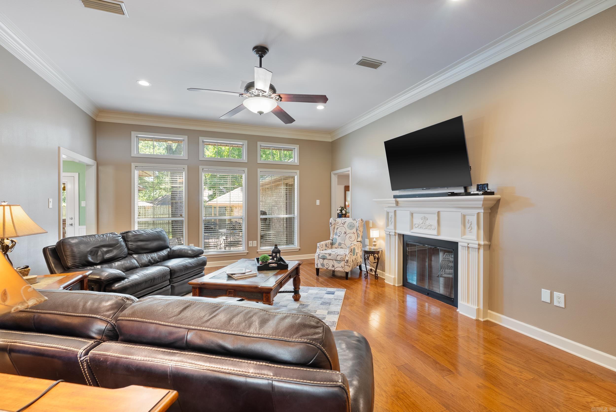 Saddletop - Residential