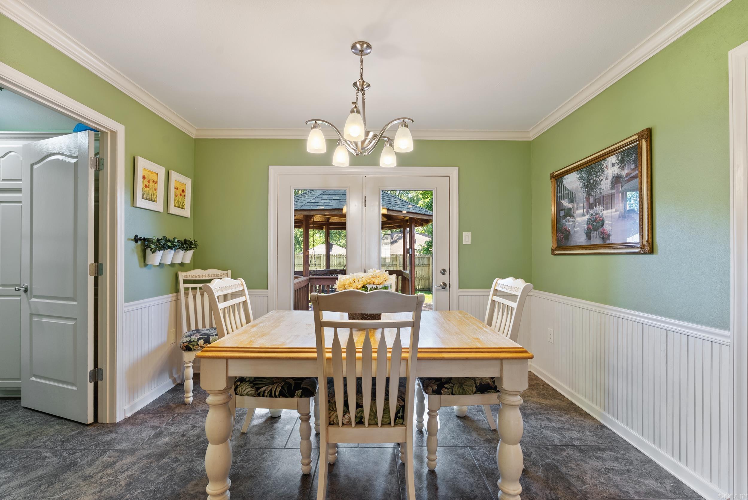 Saddletop - Residential