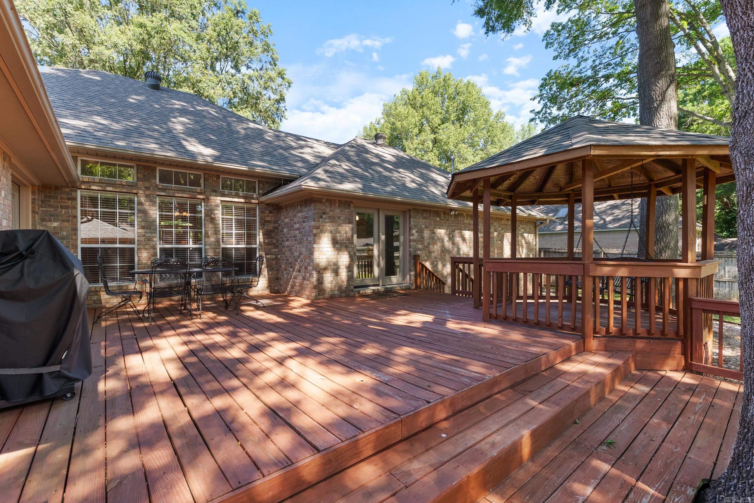 Saddletop - Residential