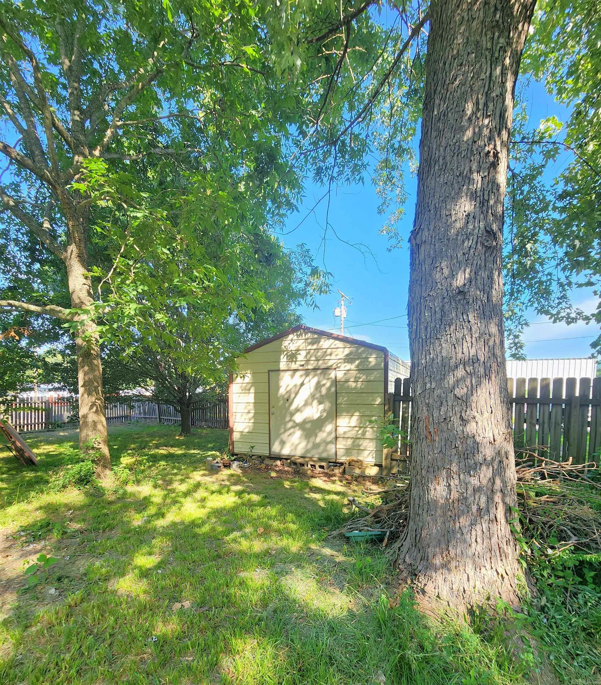 Mena Original - Residential