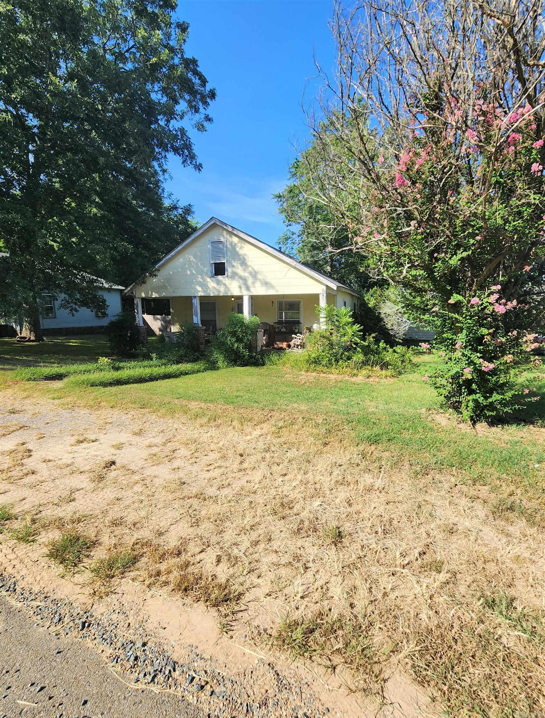 Mena Original - Residential