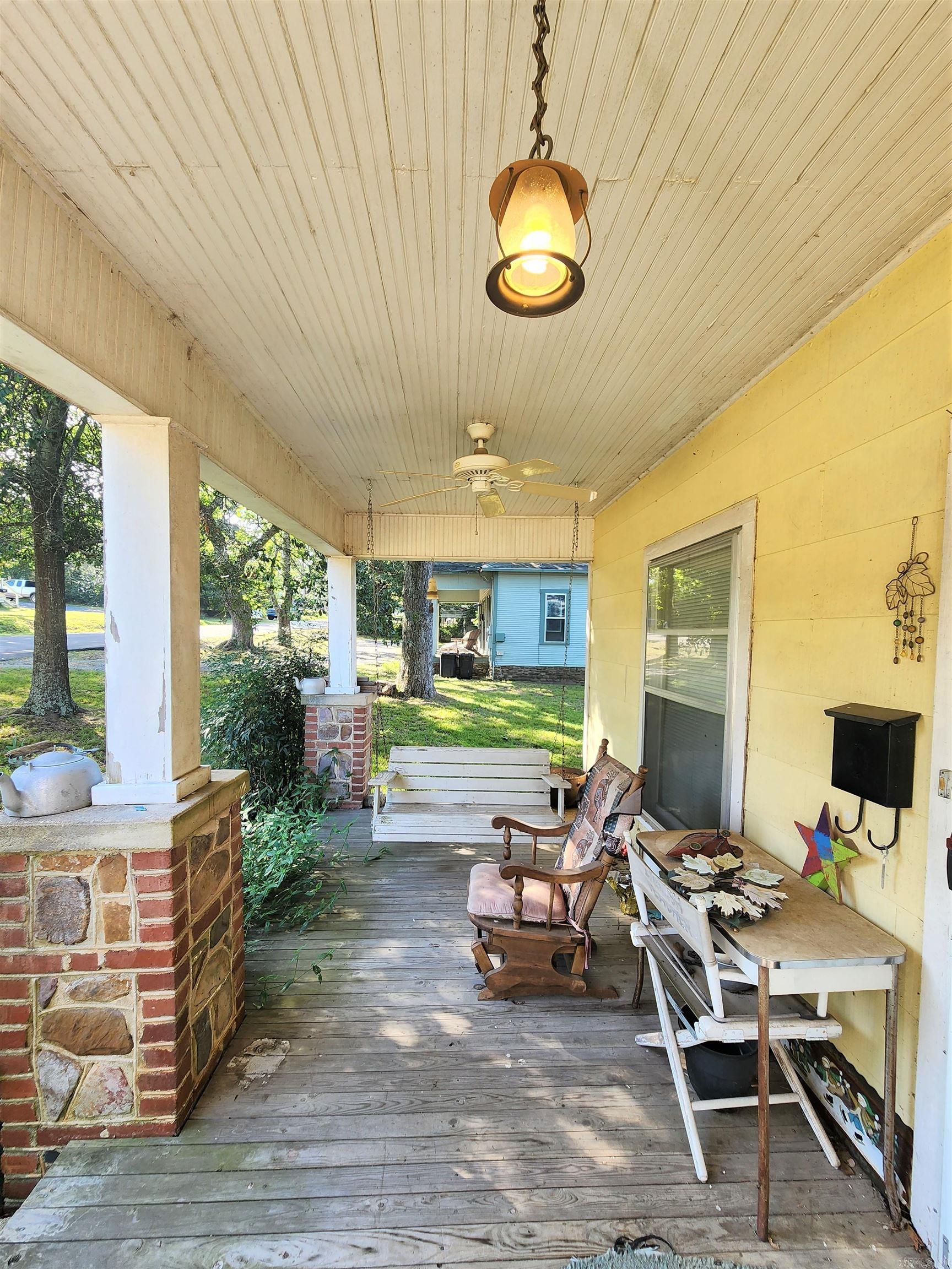 Mena Original - Residential