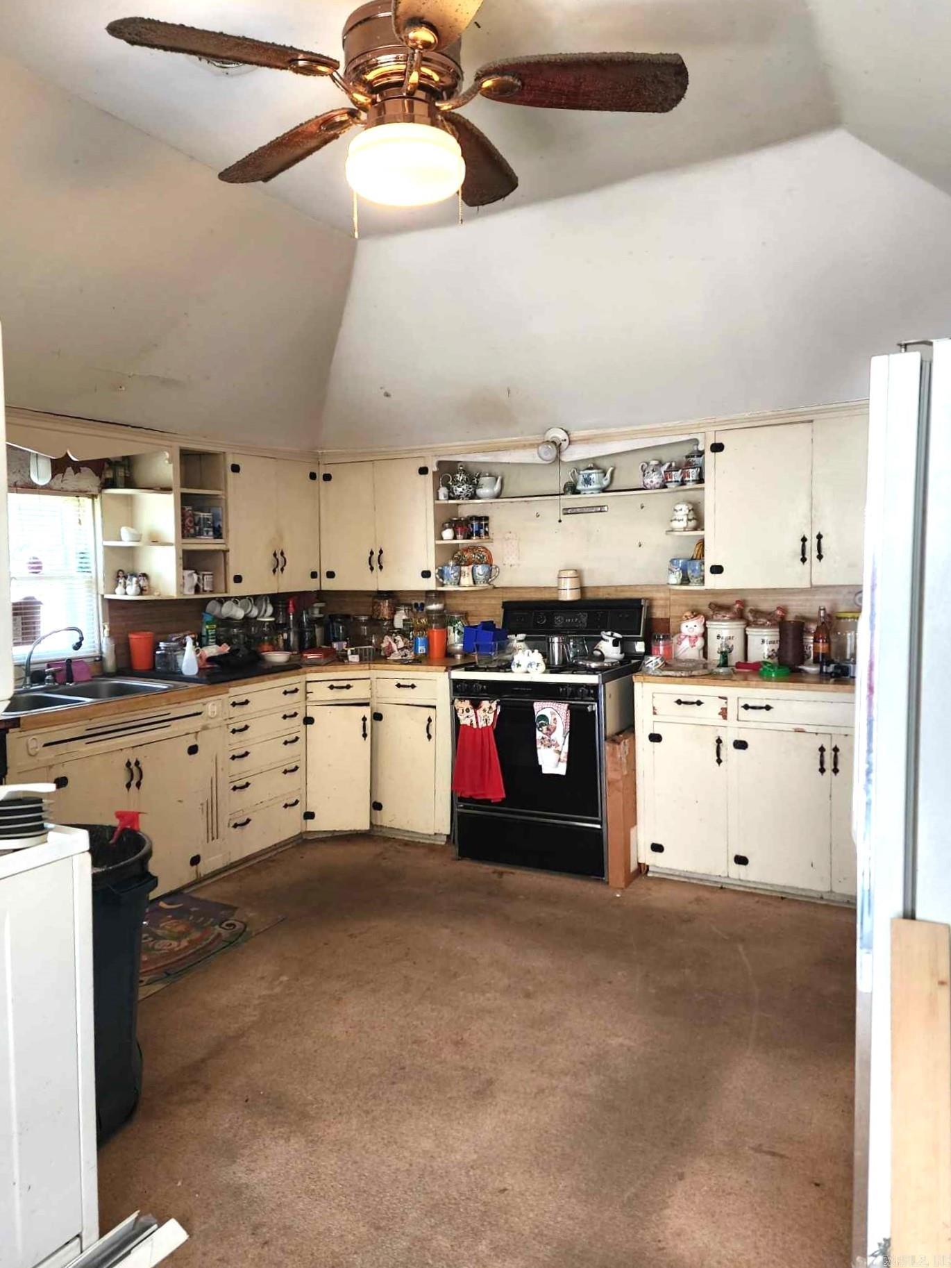 Mena Original - Residential