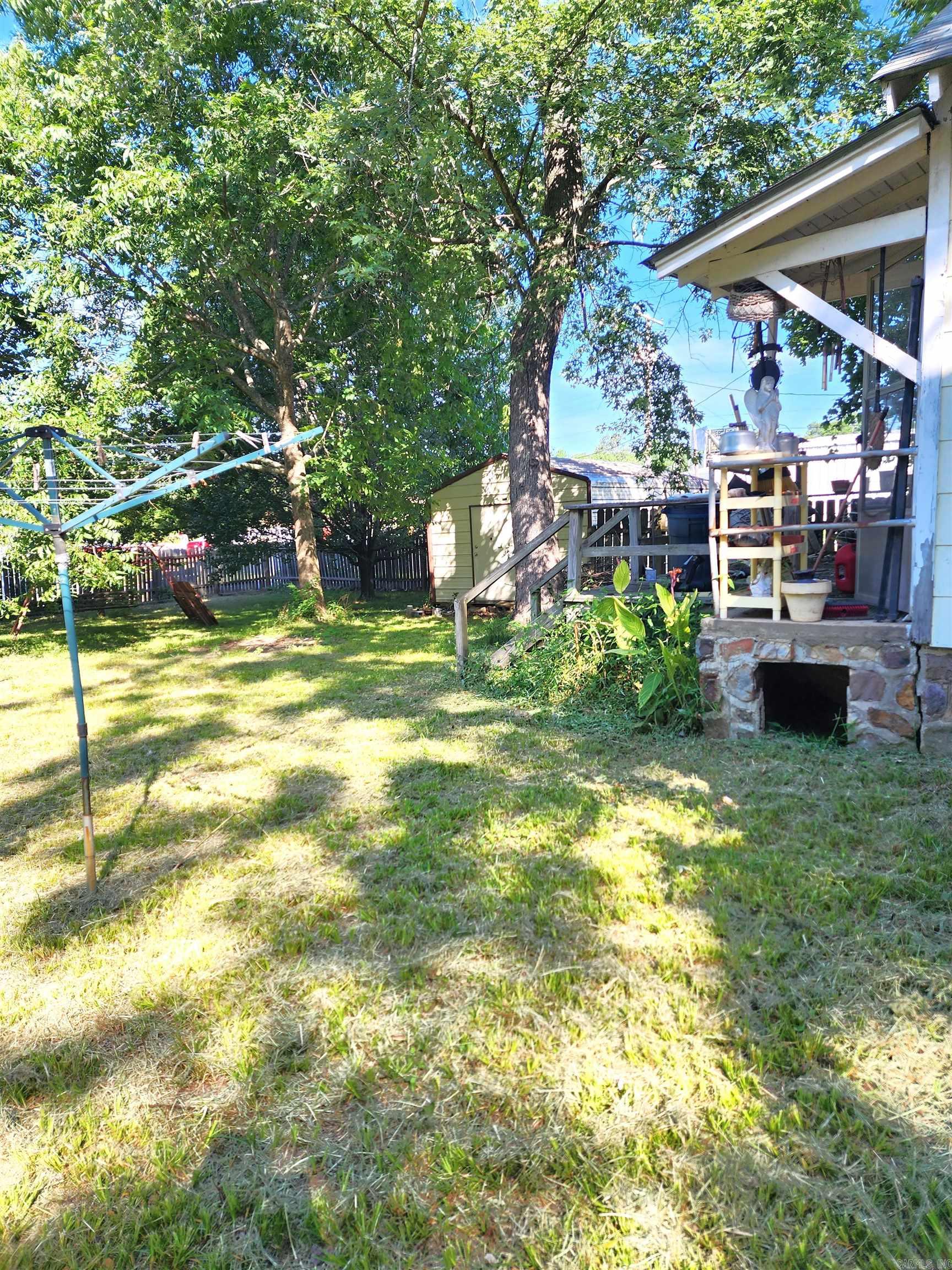 Mena Original - Residential