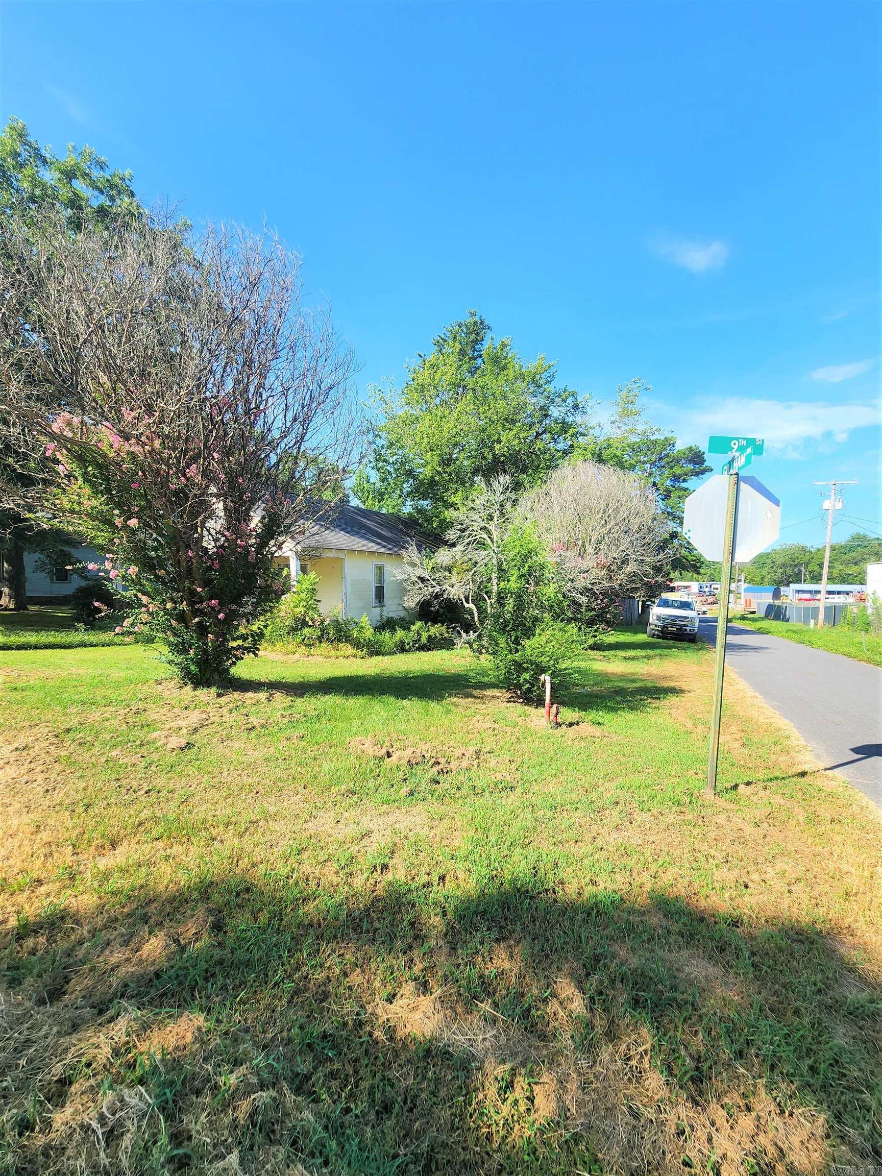 Mena Original - Residential