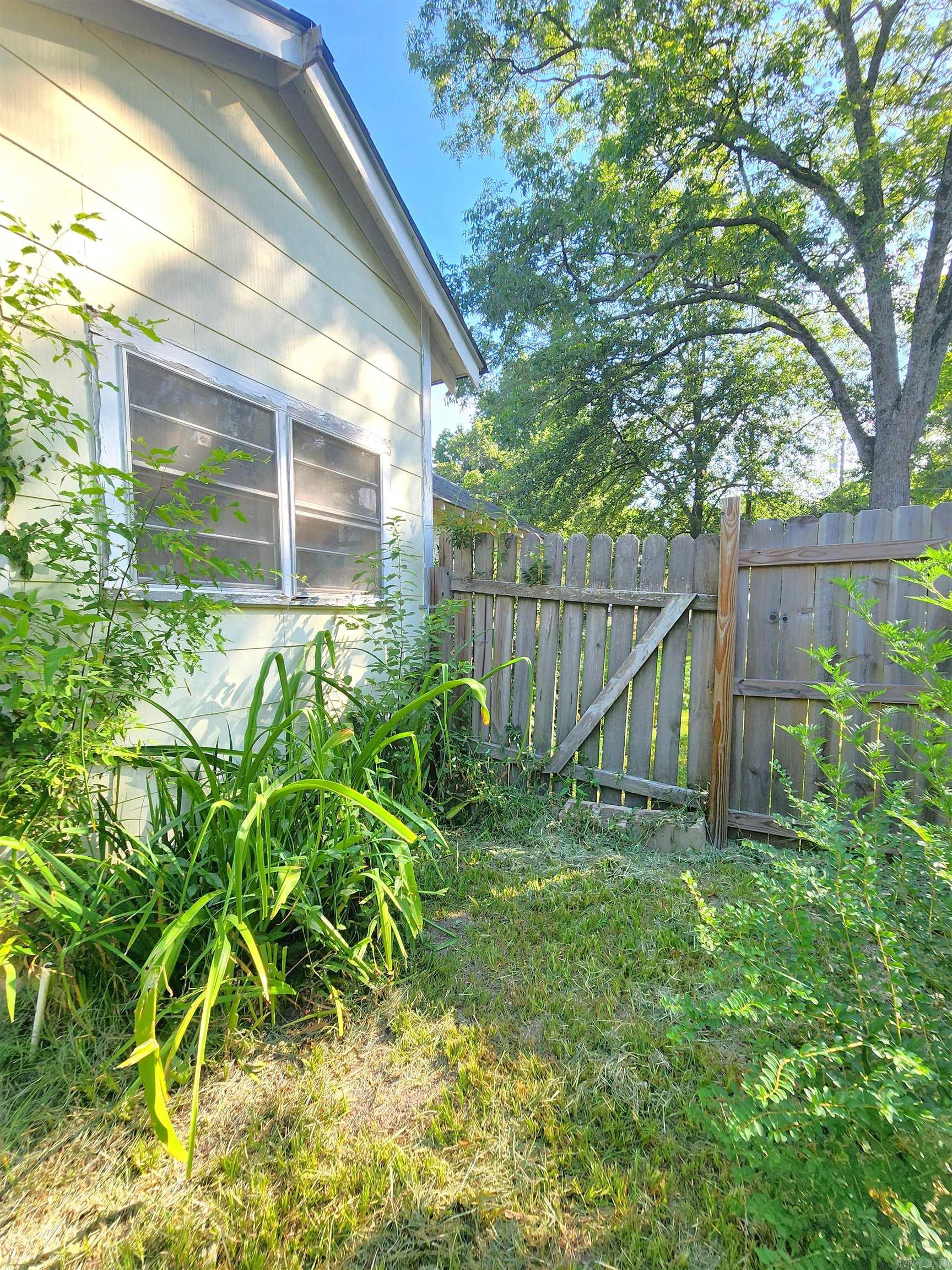 Mena Original - Residential