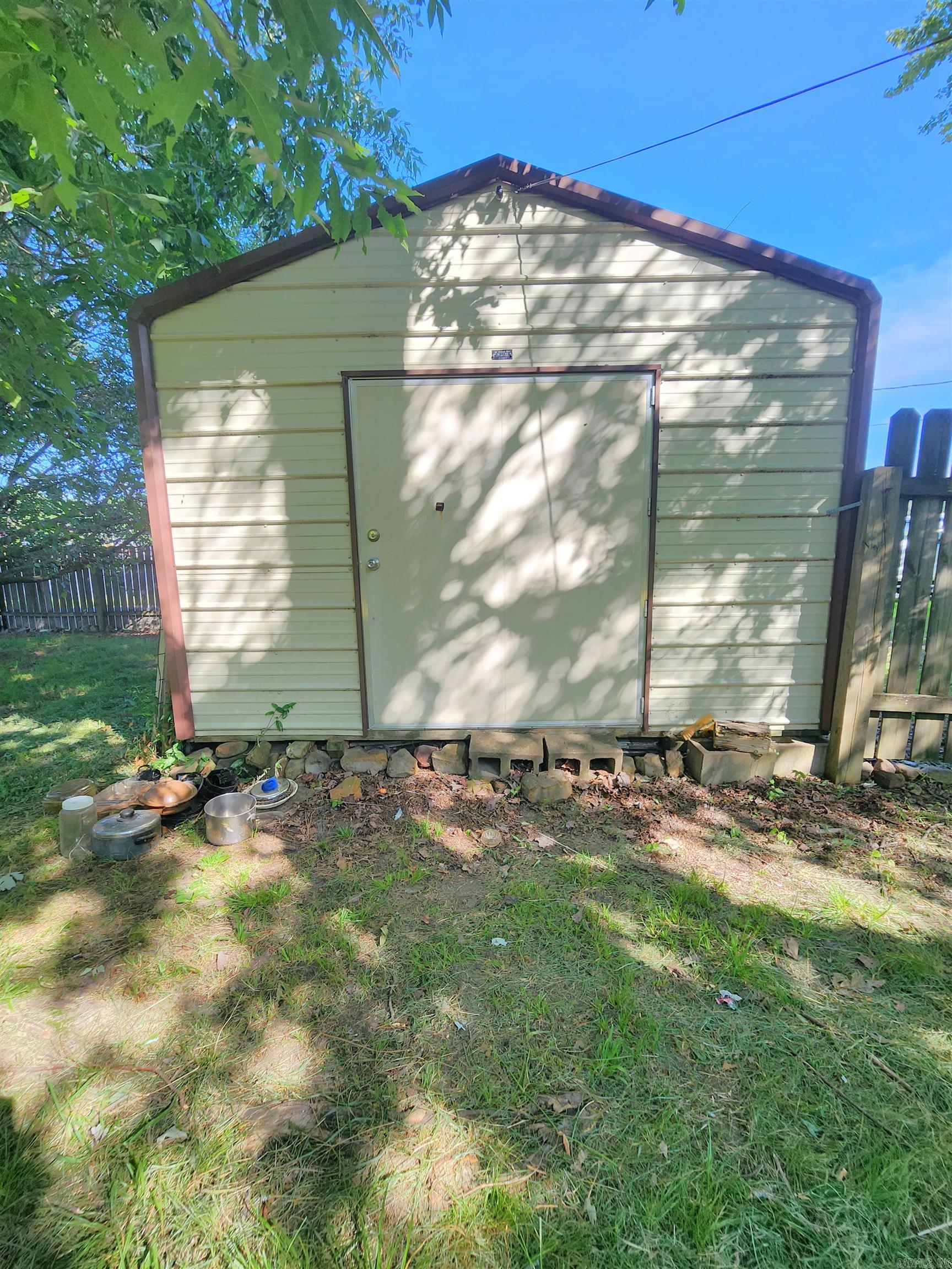 Mena Original - Residential