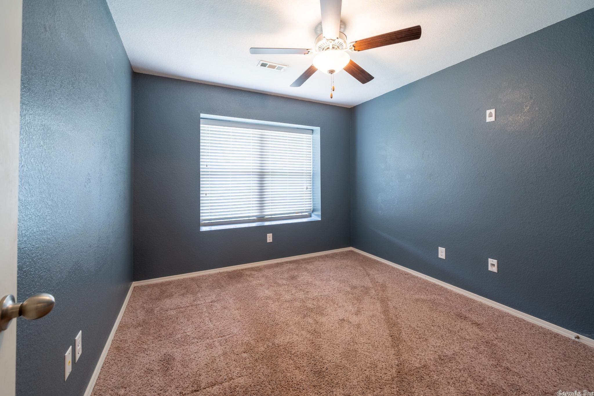 PARKWAY MEADOWS - Residential