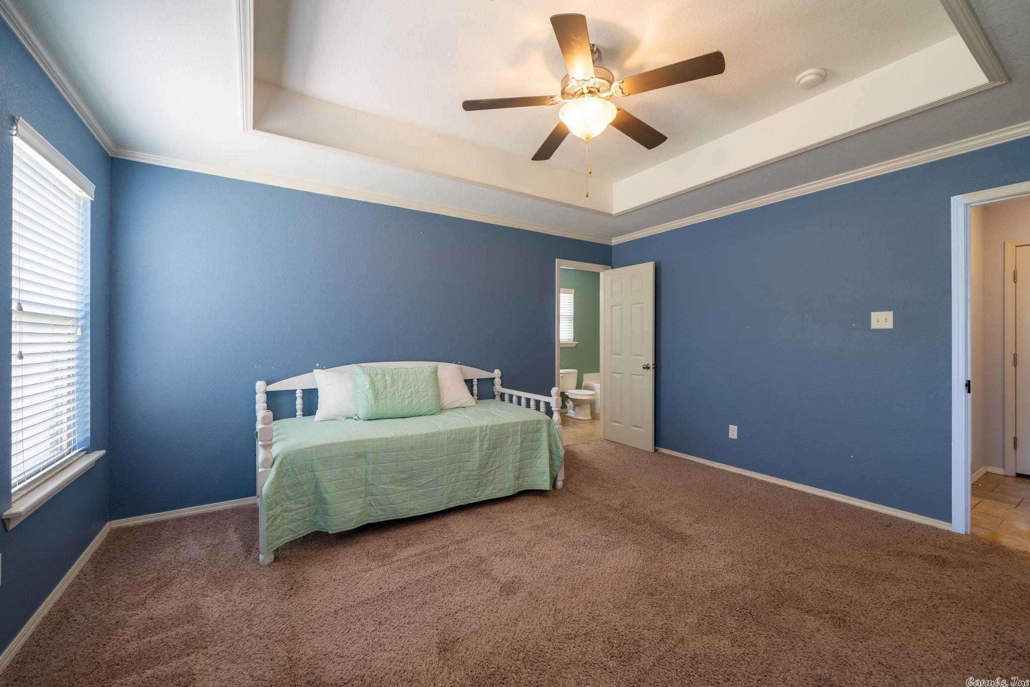 PARKWAY MEADOWS - Residential