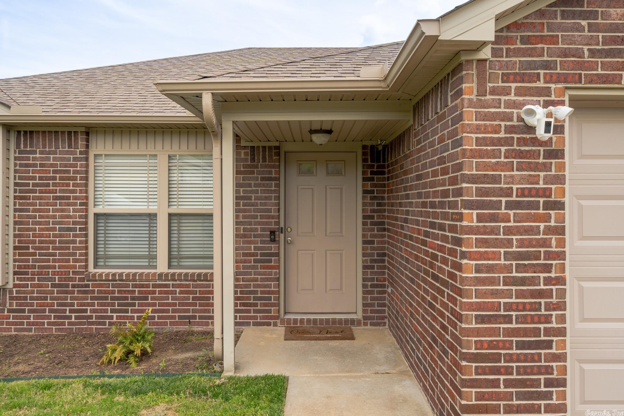 PARKWAY MEADOWS - Residential