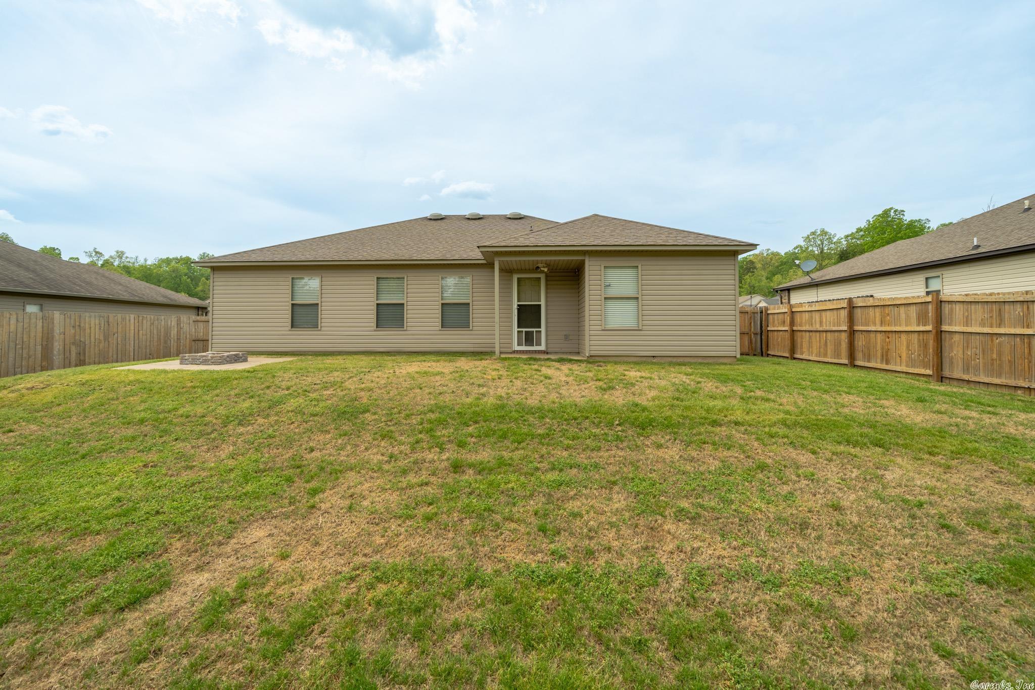 PARKWAY MEADOWS - Residential