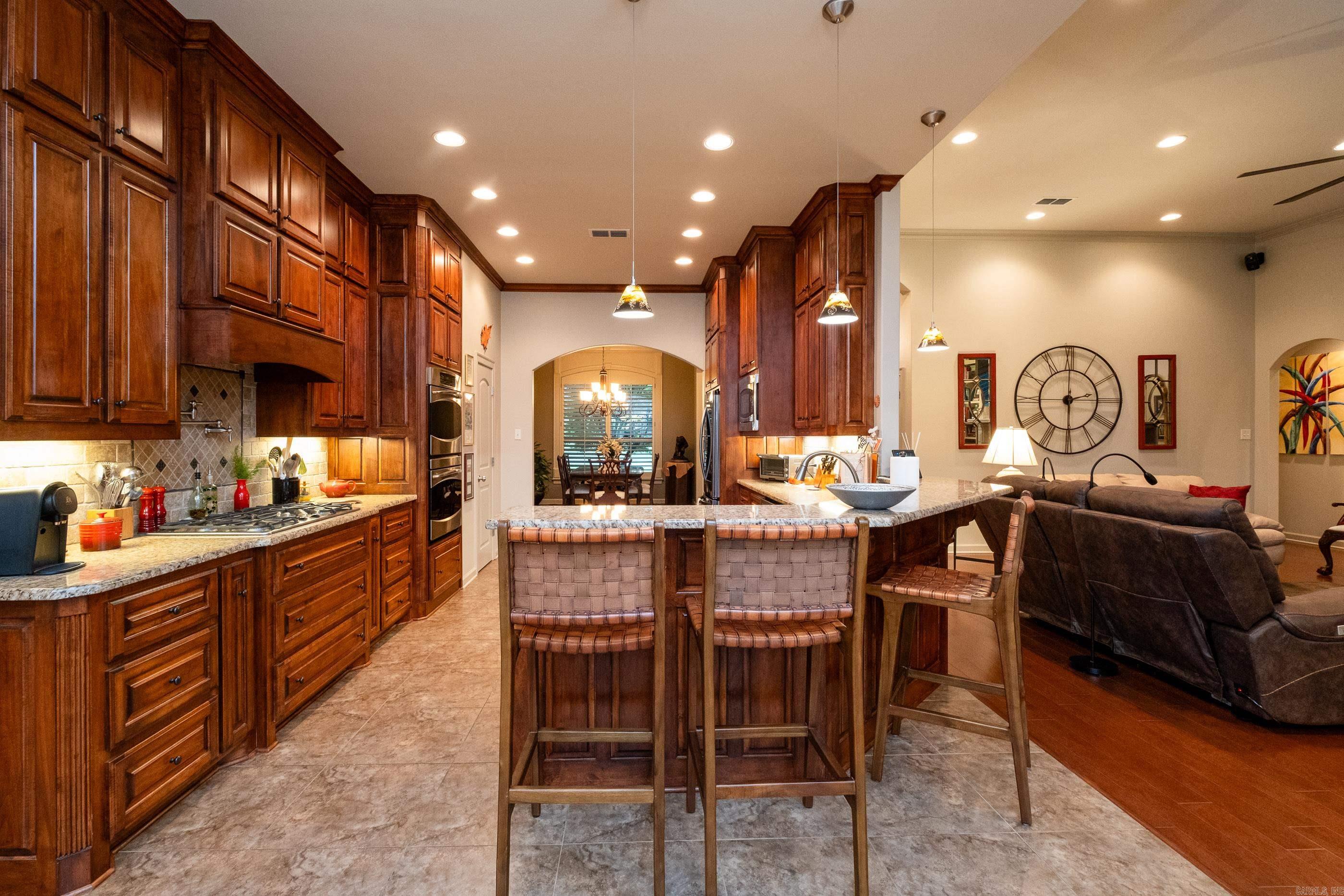 WOODLANDS EDGE - Residential