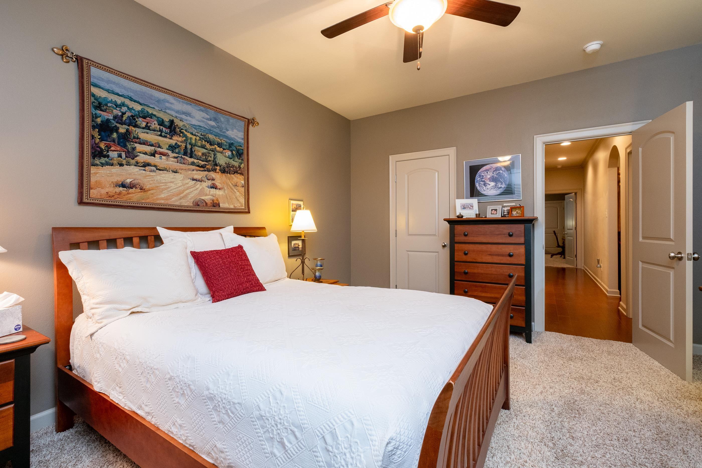 WOODLANDS EDGE - Residential