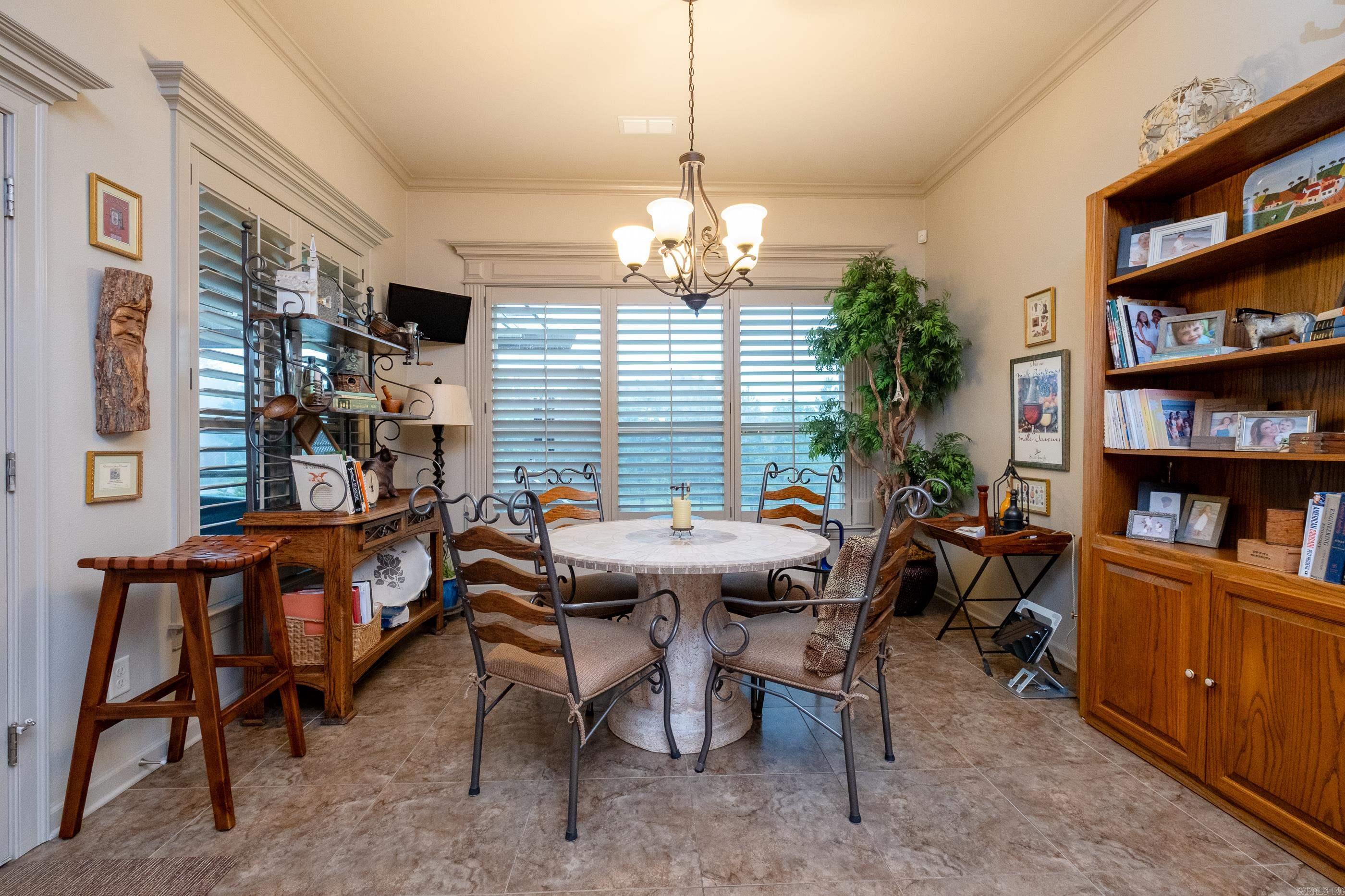 WOODLANDS EDGE - Residential