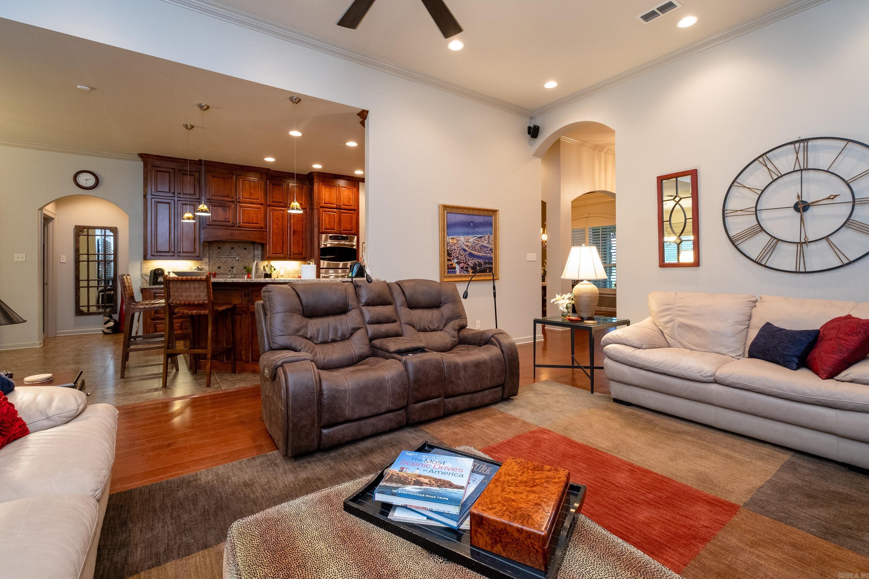 WOODLANDS EDGE - Residential