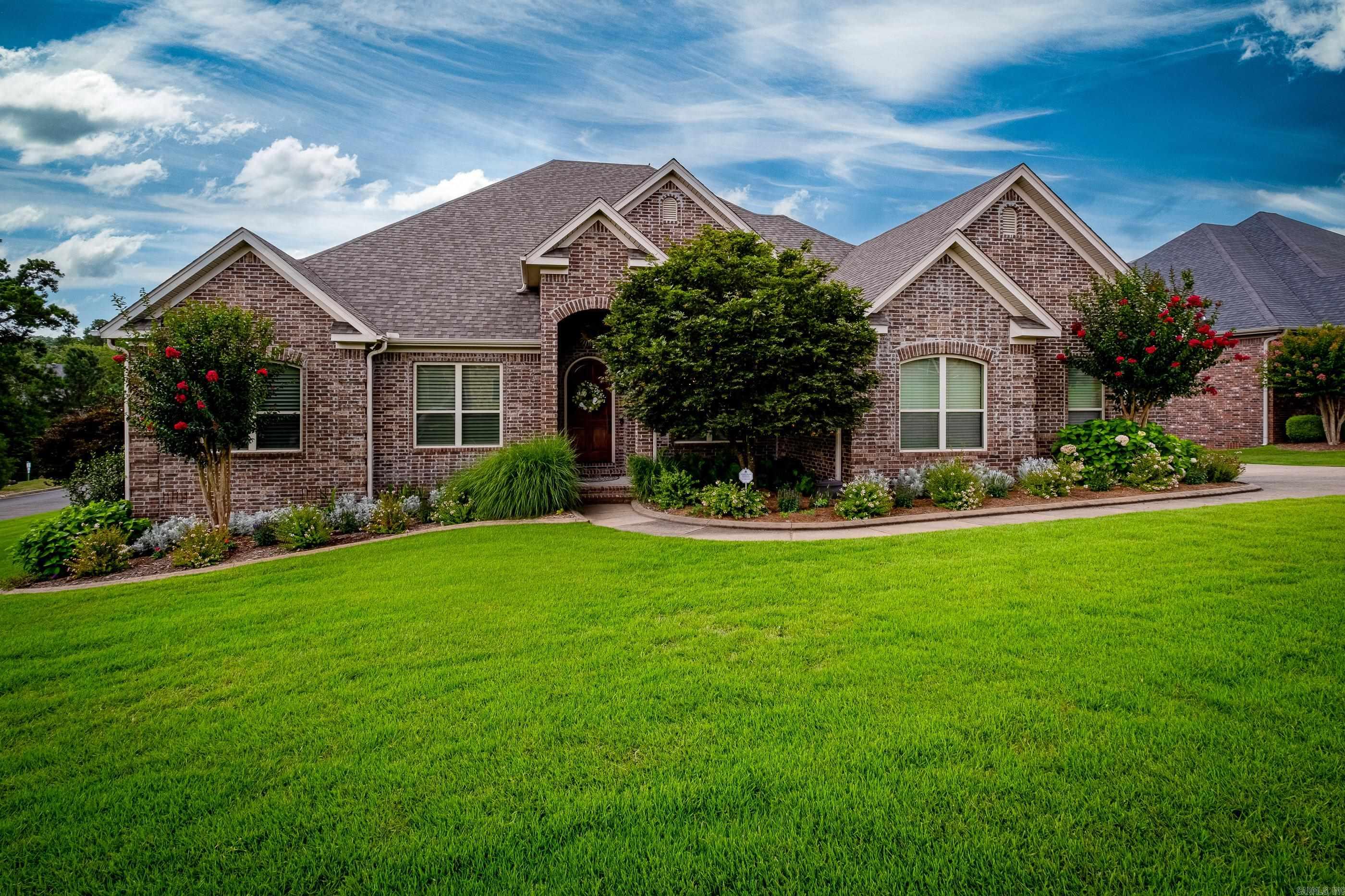 WOODLANDS EDGE - Residential