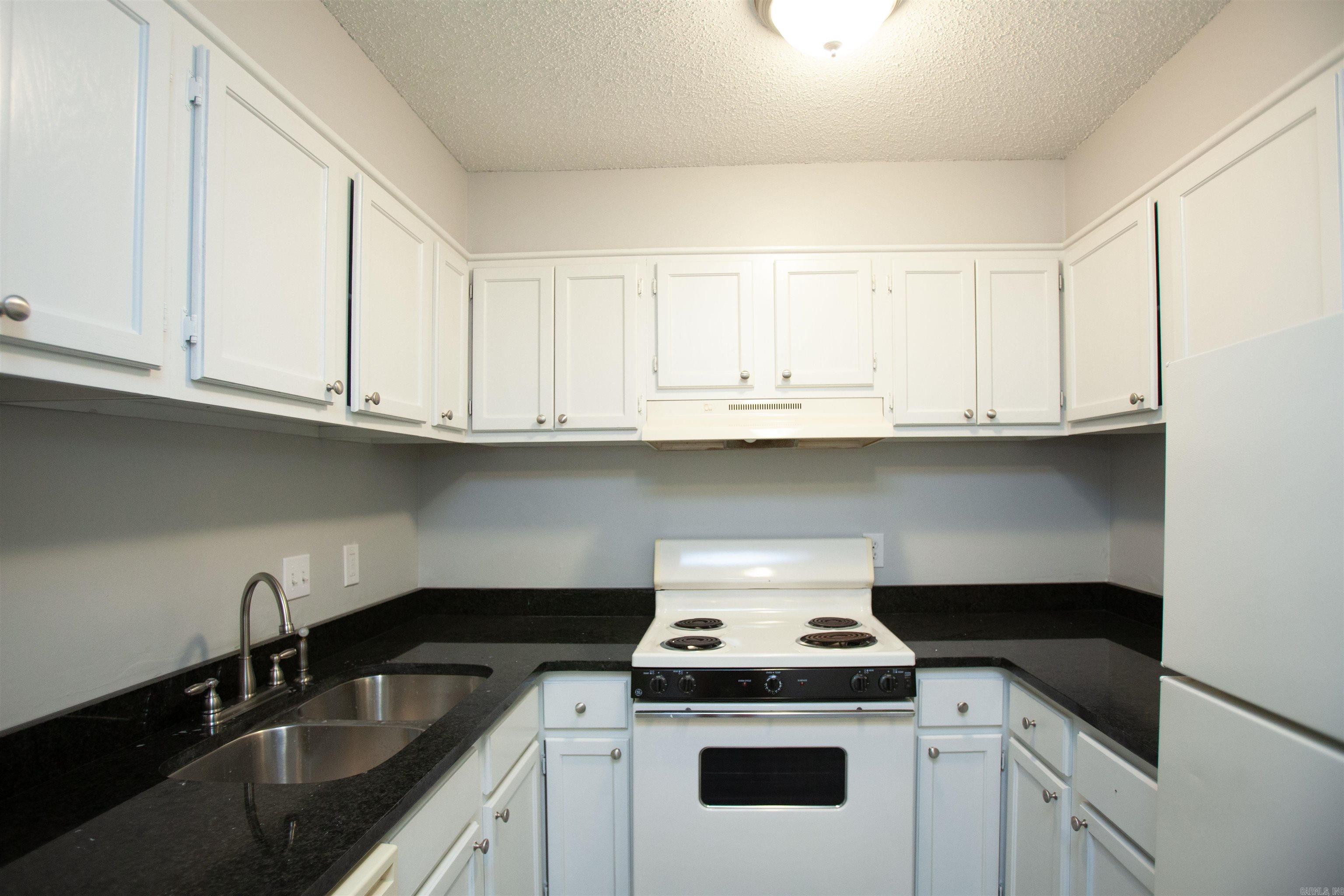 Ratterees - Residential Lease