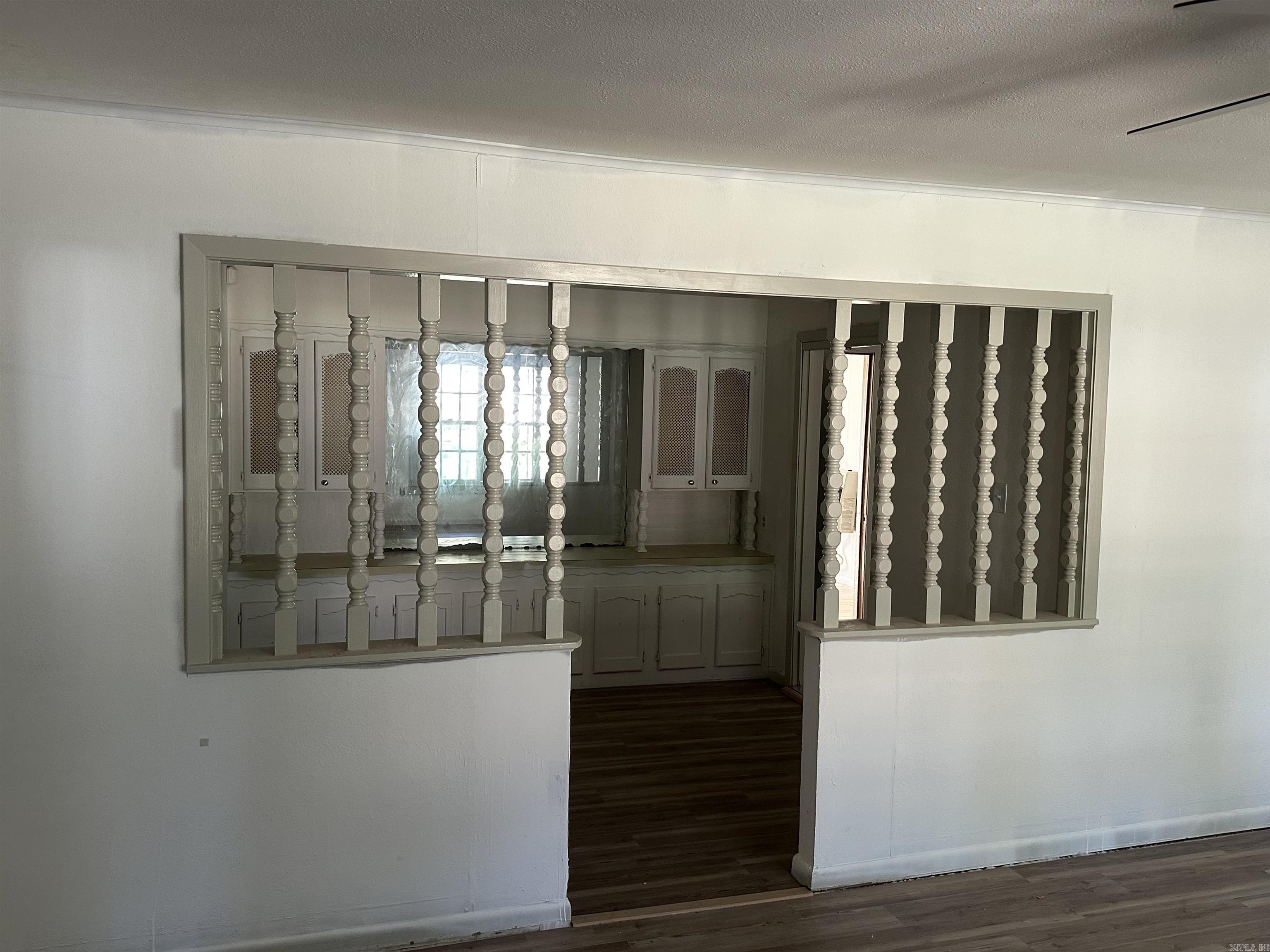 LONGINO & GOODE - Residential