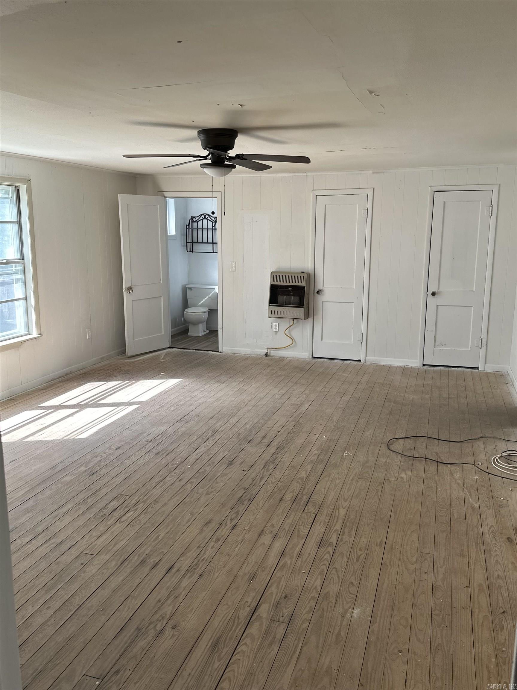 LONGINO & GOODE - Residential