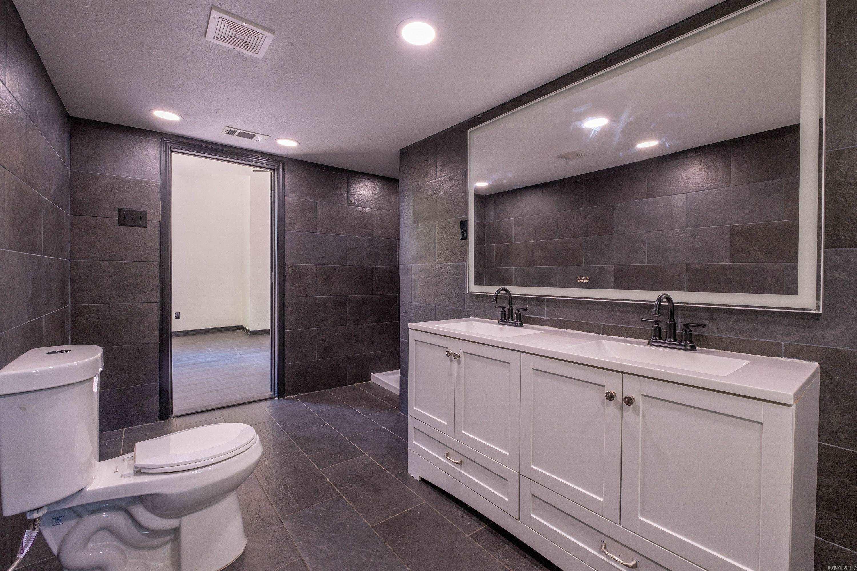 CENTENNIAL - Residential