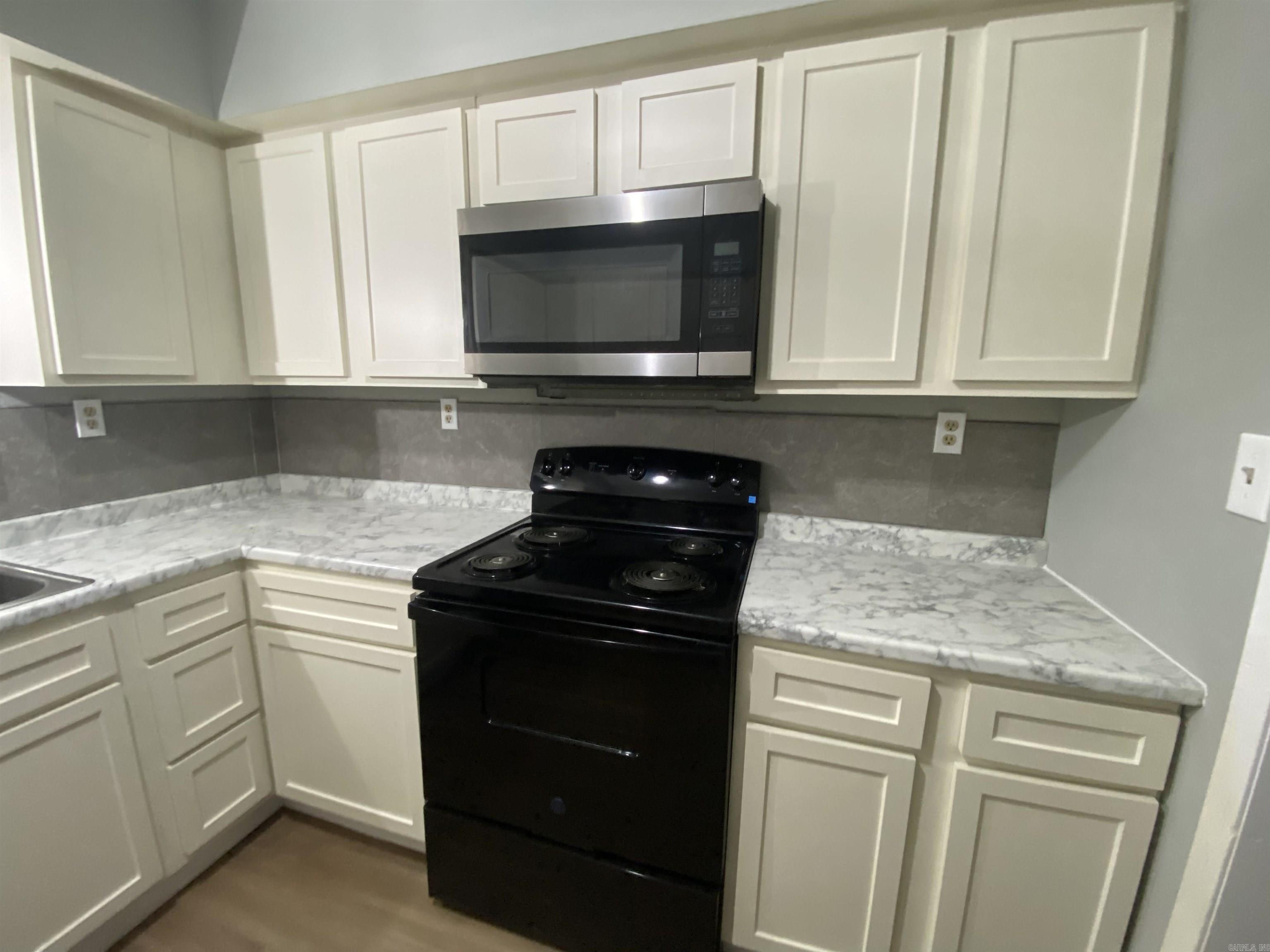 Criss 2nd - Residential