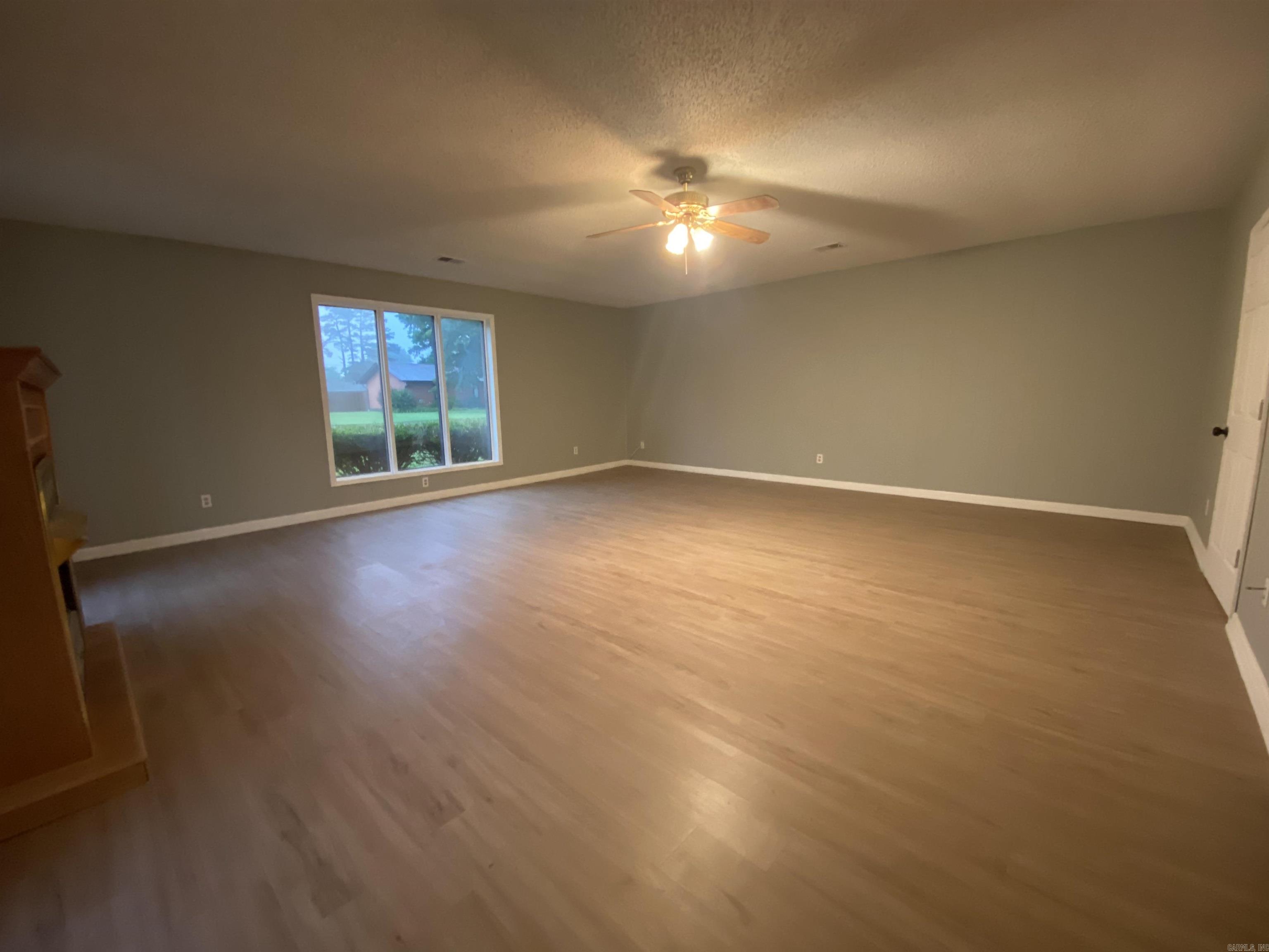 Criss 2nd - Residential