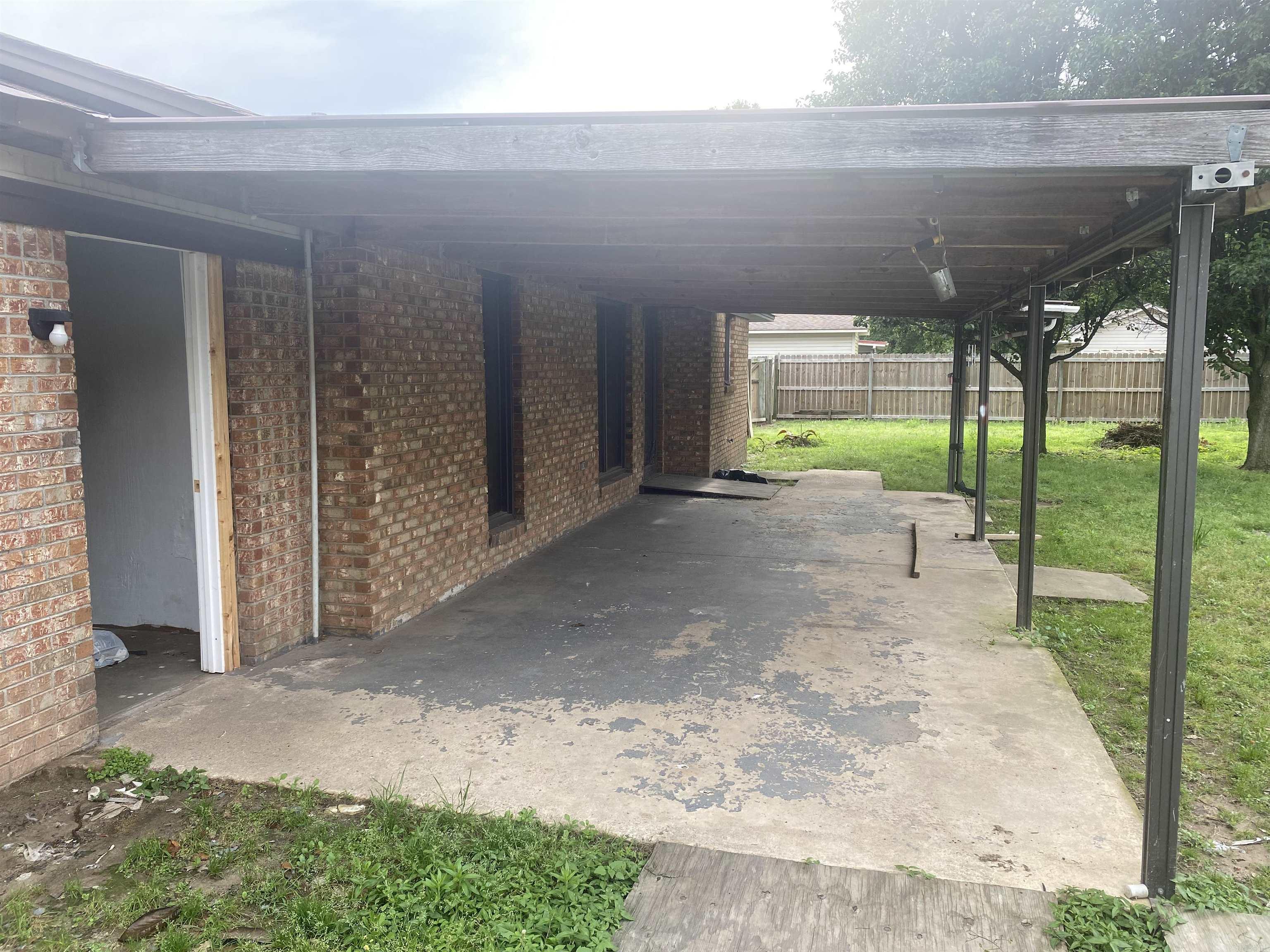 Criss 2nd - Residential