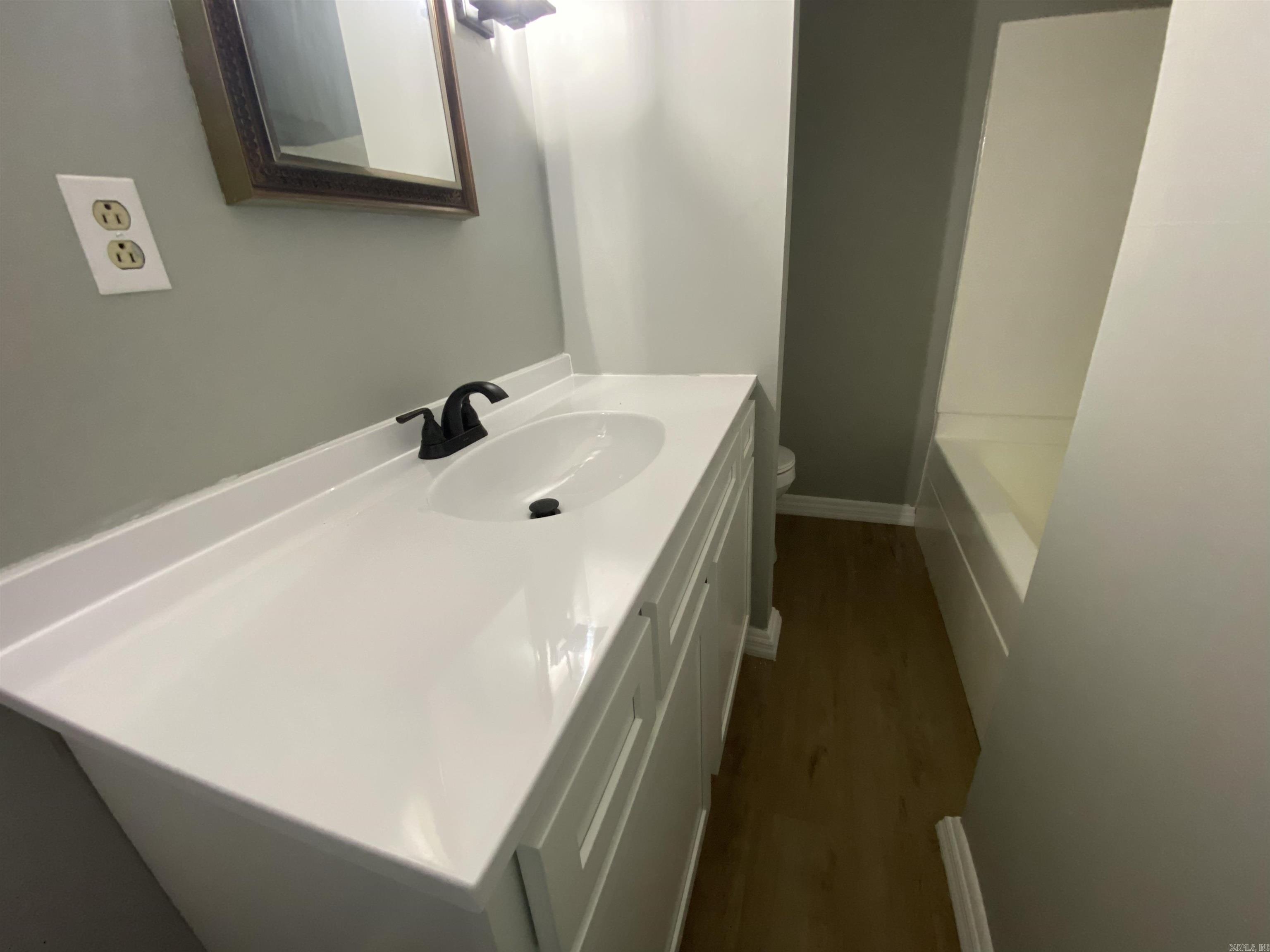 Criss 2nd - Residential