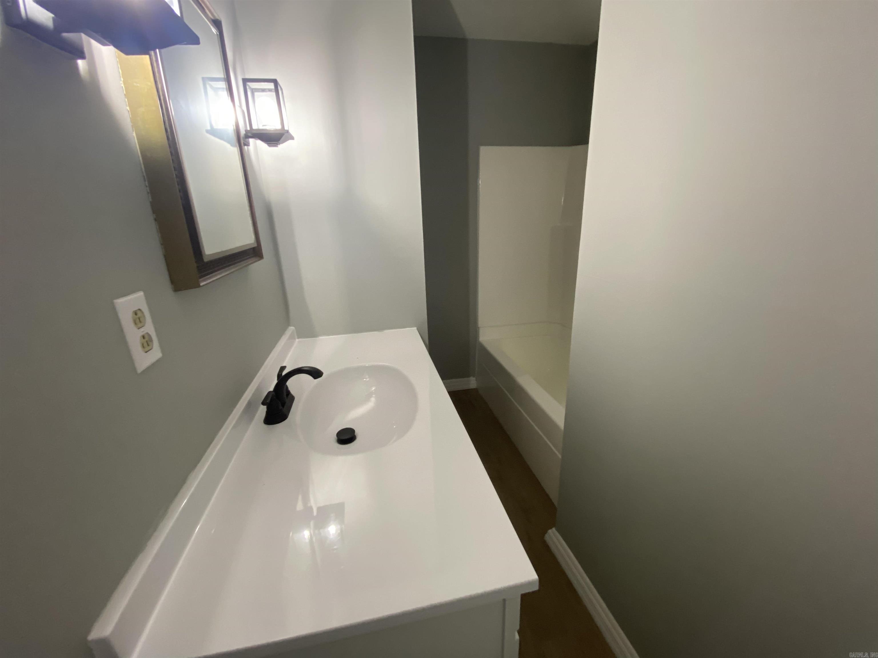 Criss 2nd - Residential