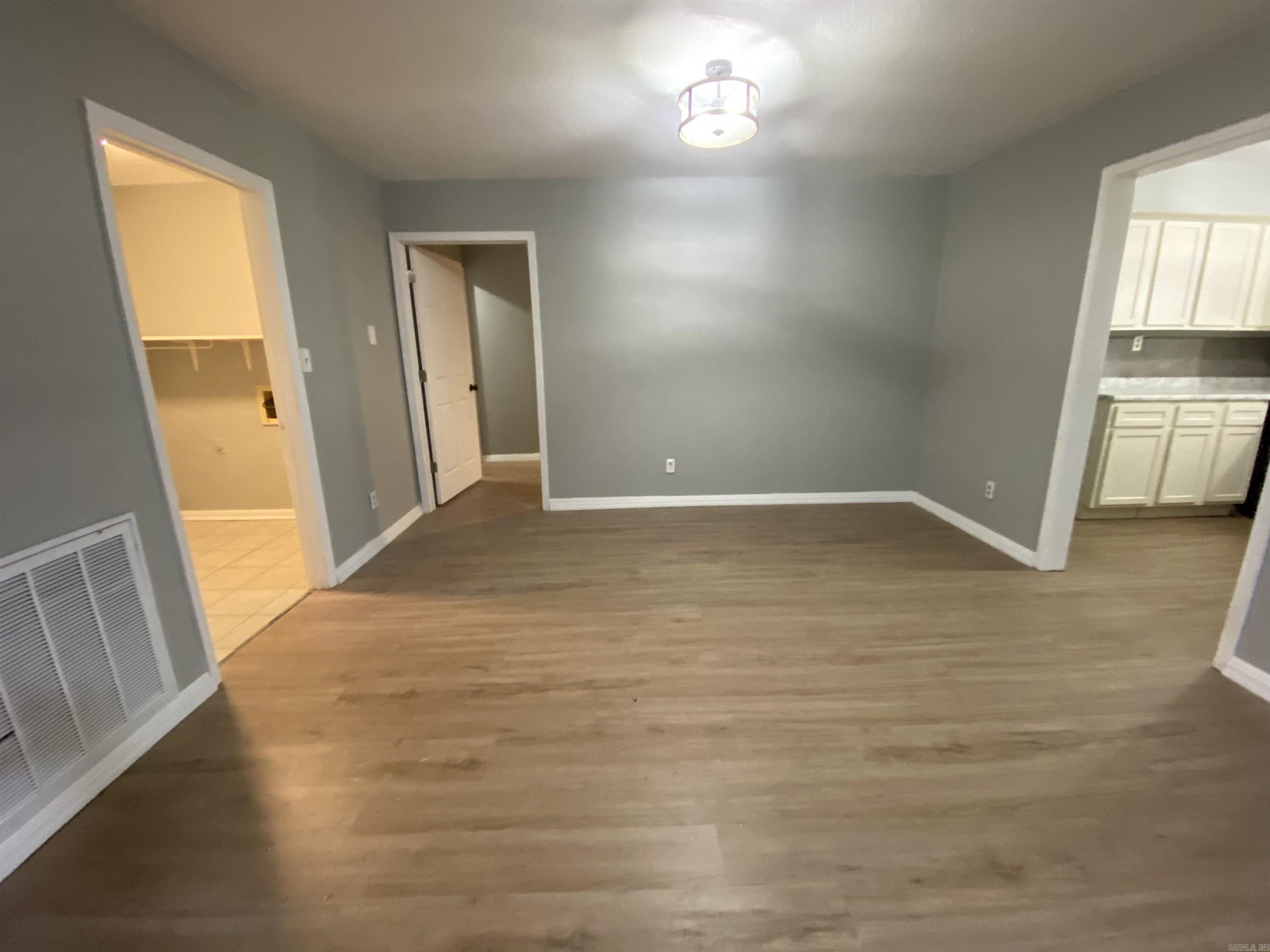 Criss 2nd - Residential