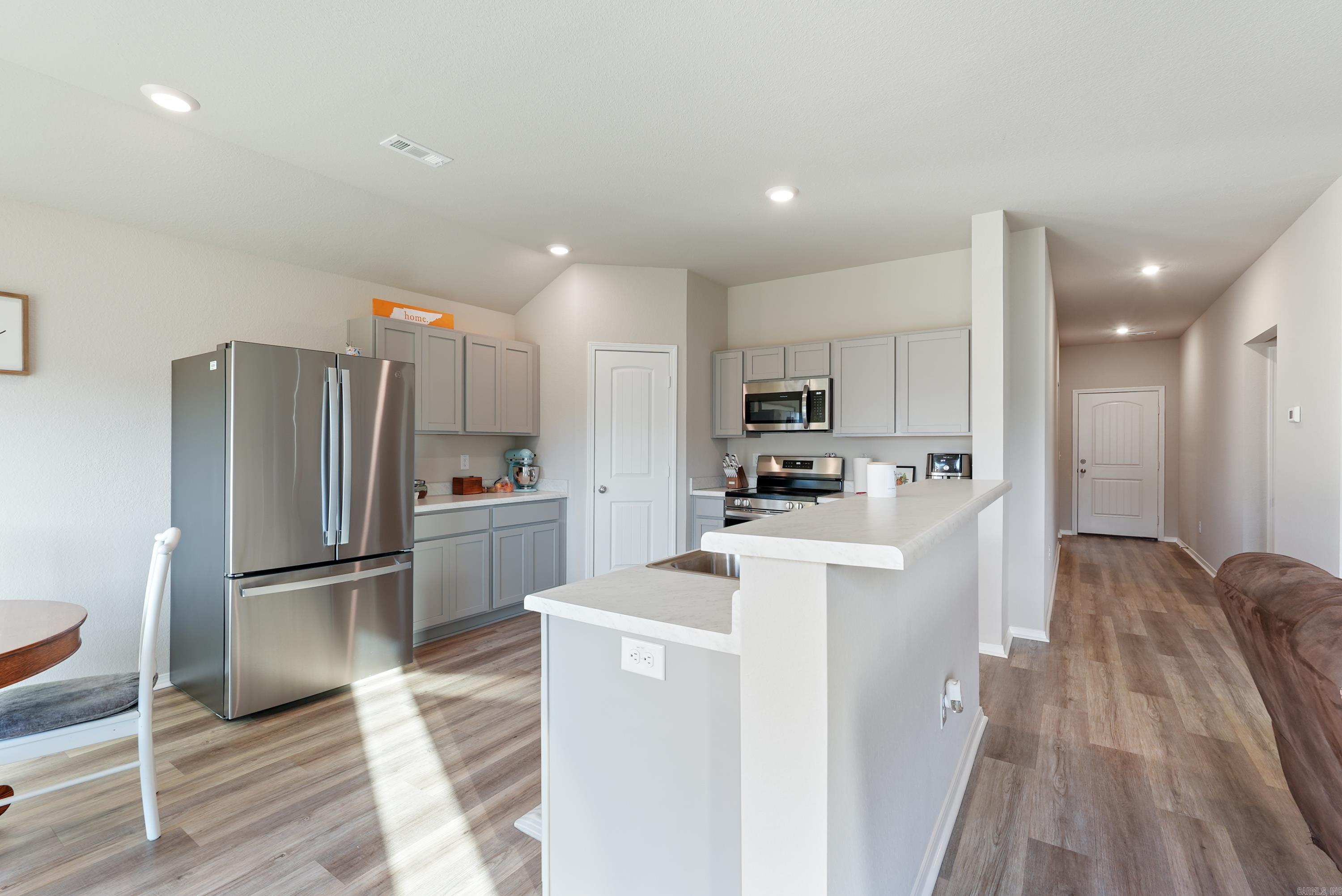 STAGECOACH MEADOWS - Residential