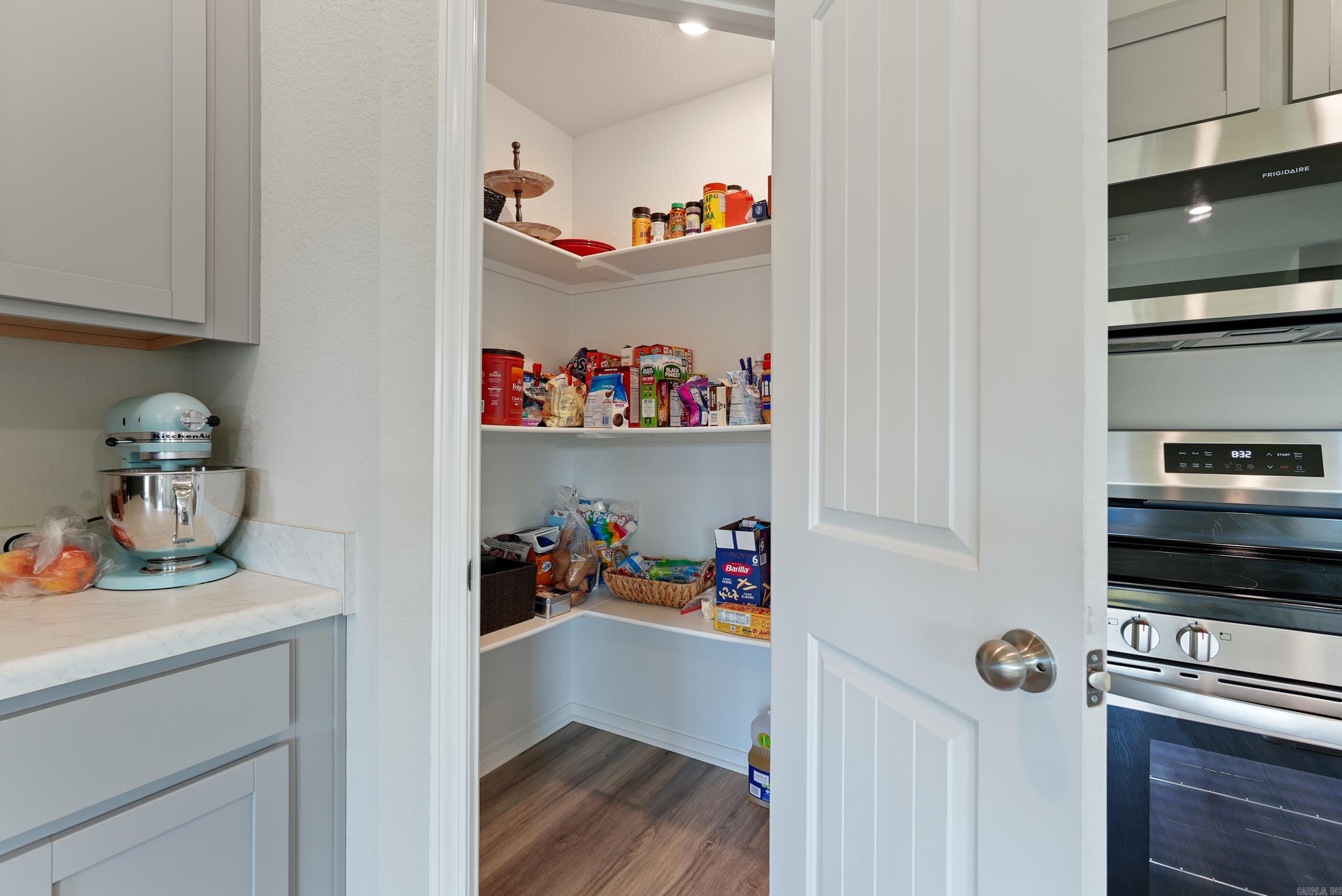 STAGECOACH MEADOWS - Residential