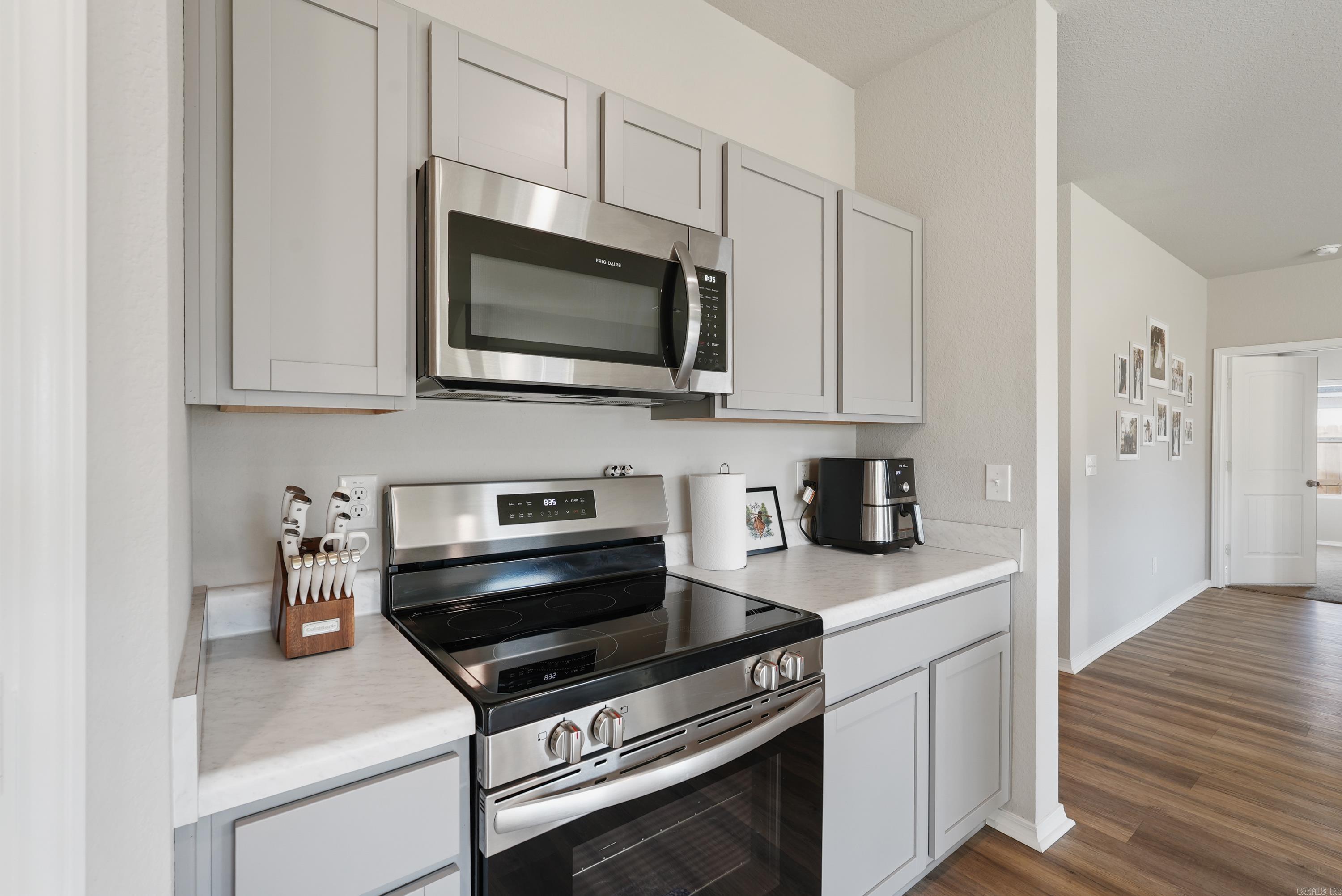 STAGECOACH MEADOWS - Residential