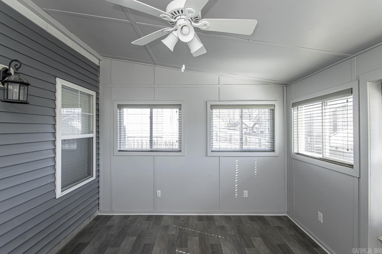 RICHLAND HILLS - Residential