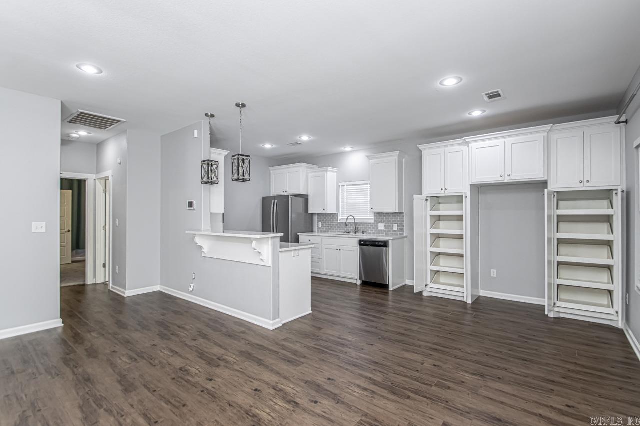 RICHLAND HILLS - Residential