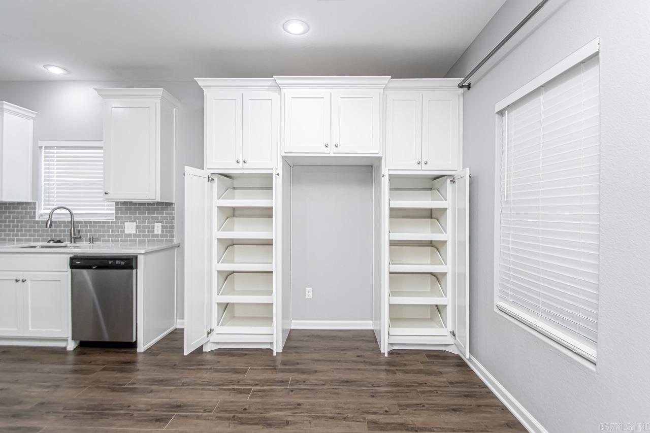 RICHLAND HILLS - Residential