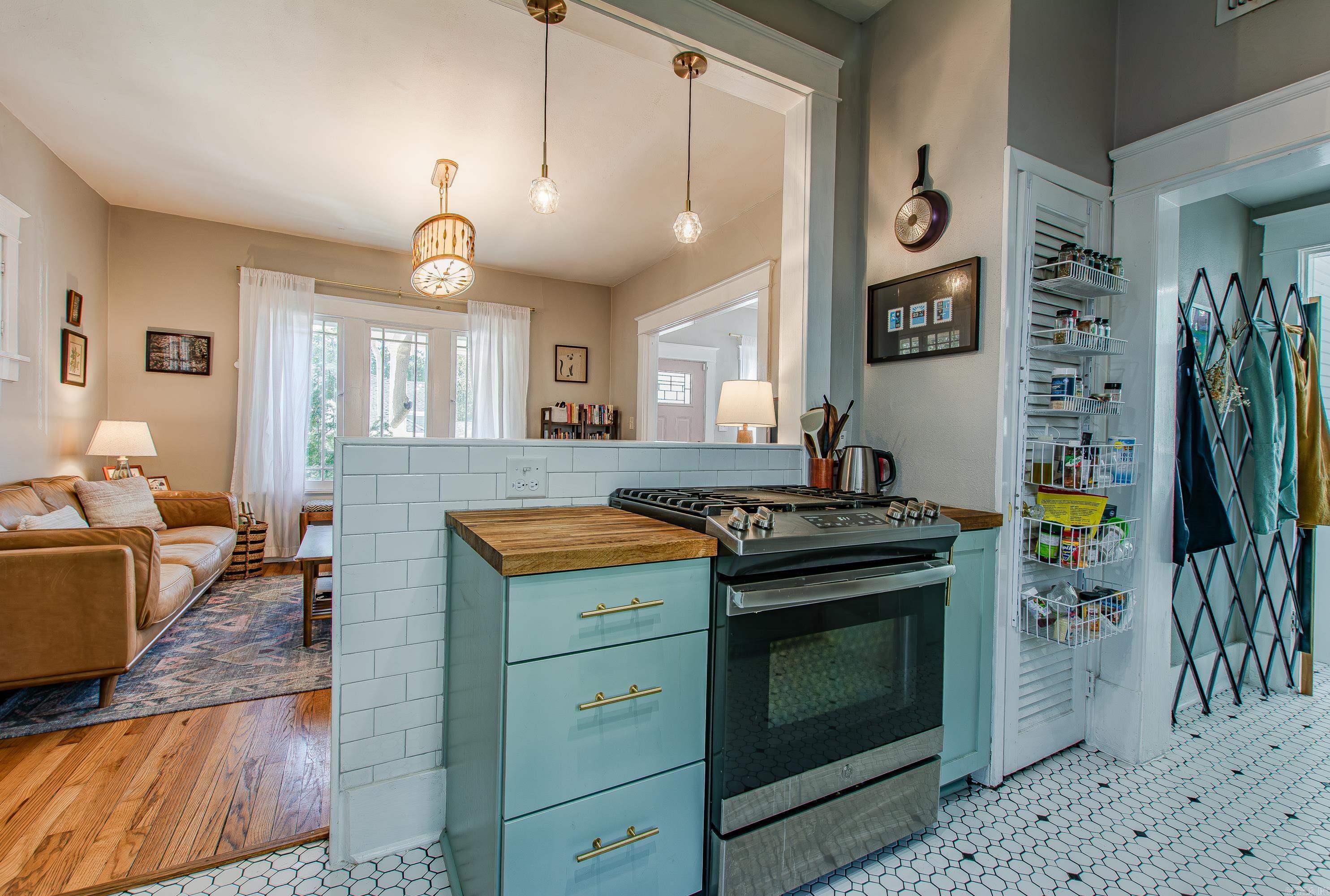 Governors Mansion - Residential