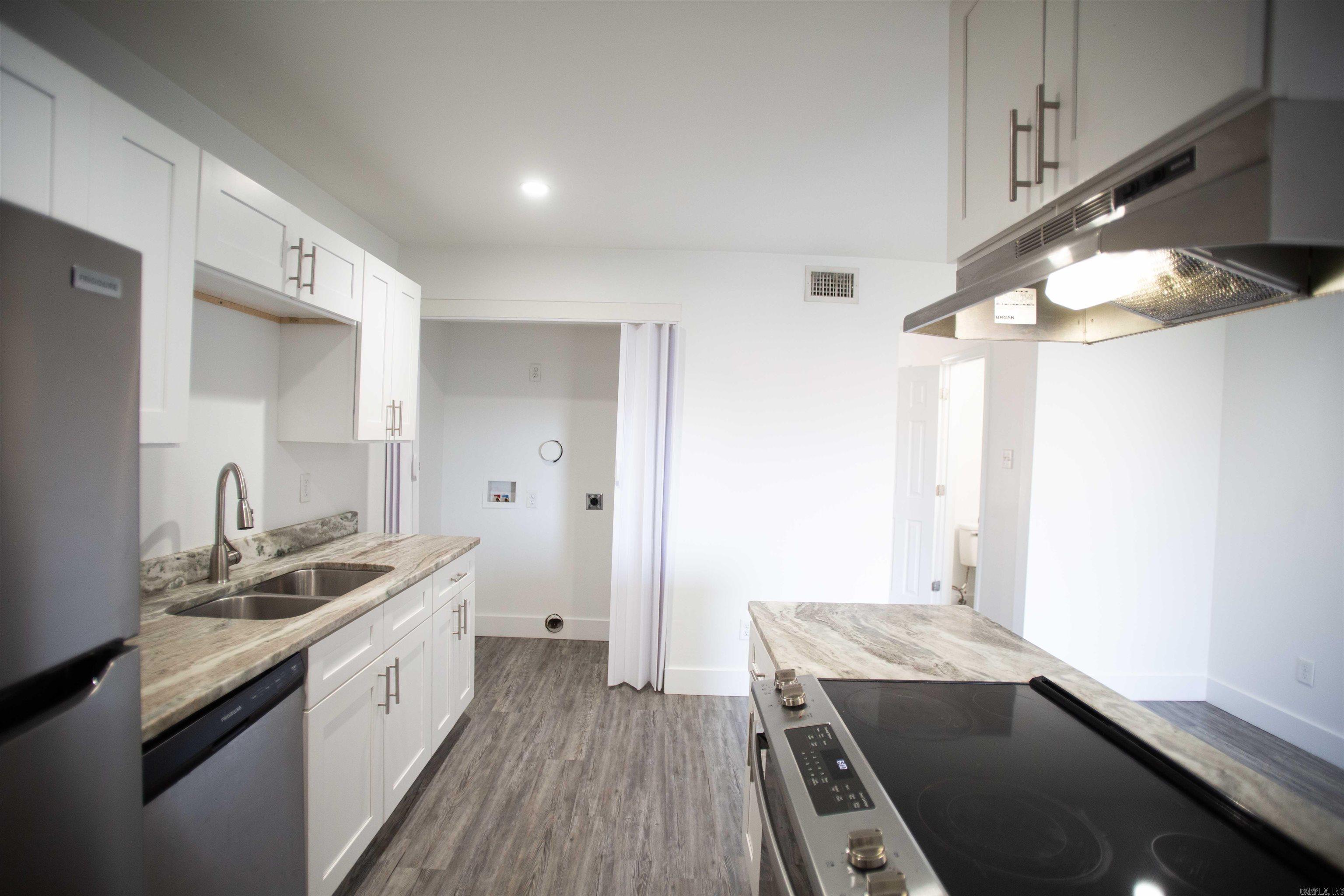 Sanford Amended - Residential Lease