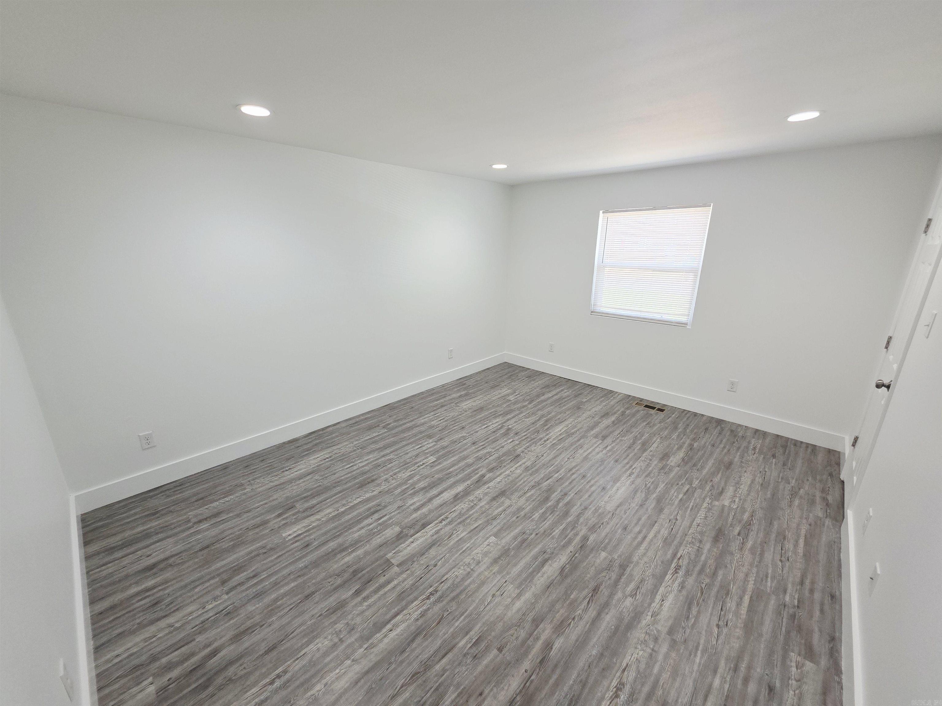 Sanford Amended - Residential Lease