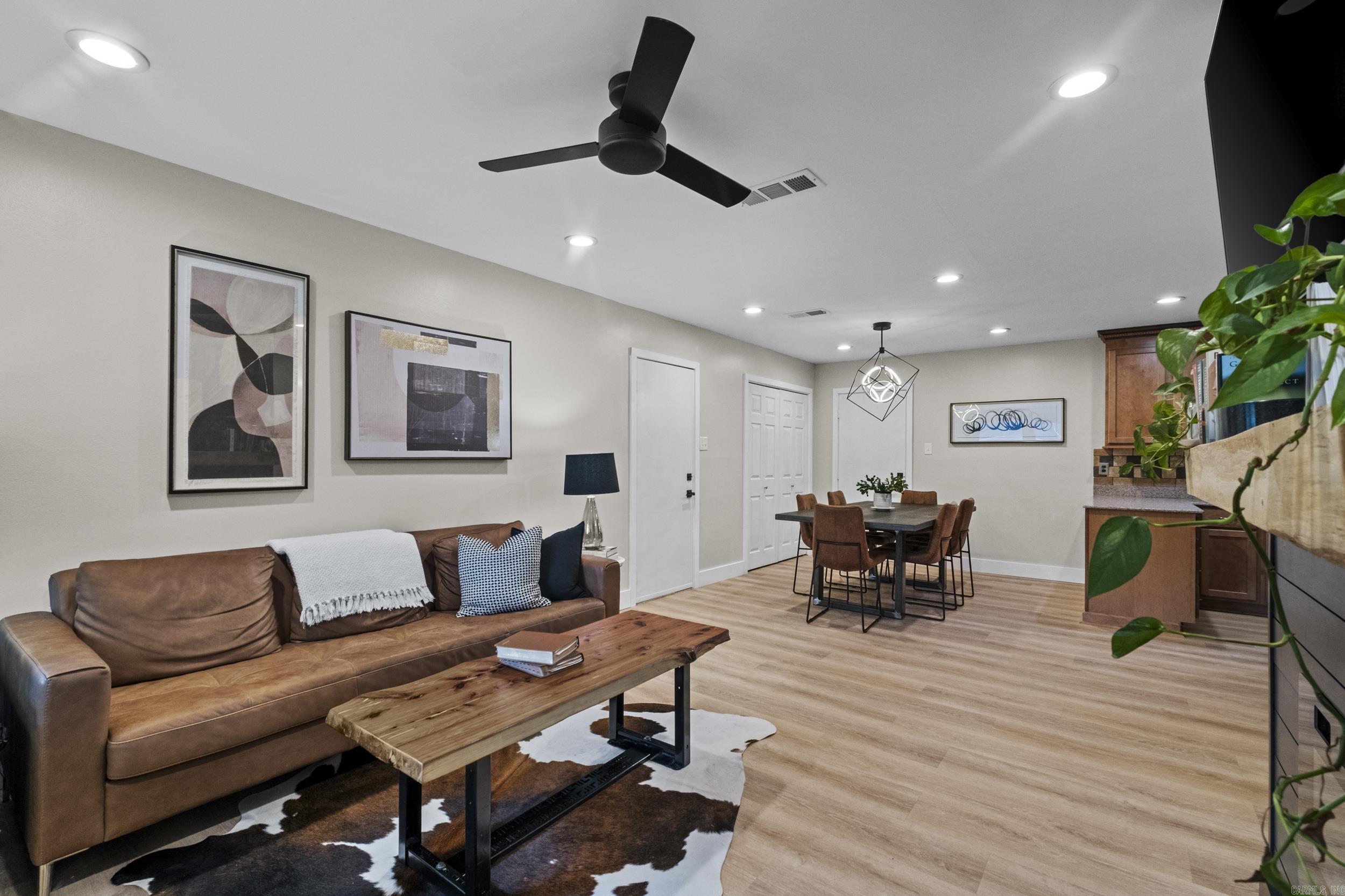 PHEASANT RUN - Residential