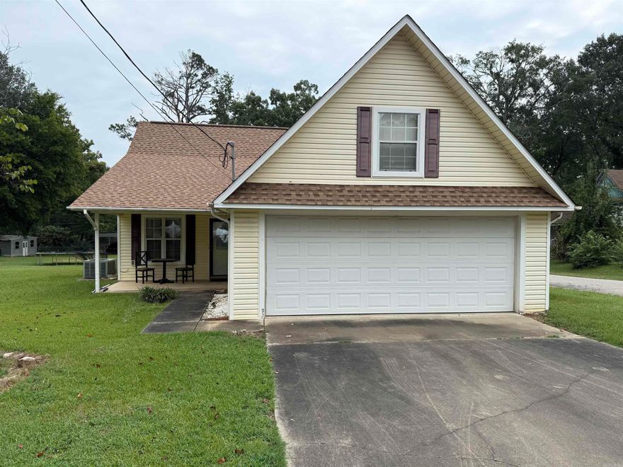 In the heart of Nashville, this home 2-story offers over 1,800 sq ft of living space, 3 bedroom and 2 1/2 baths.  Spacious living room with cathedral ceiling, kitchen, dining area, and laundry closet.  Master on main floor, master bath offers large tub, separate shower and walk in closet.  Upstairs offers 2 bedrooms, full bath and bonus room or extra bedroom.  Half bath, double garage, CH/CA, city water, city sewer, corner lot and new roof.  Contact our office for more details.