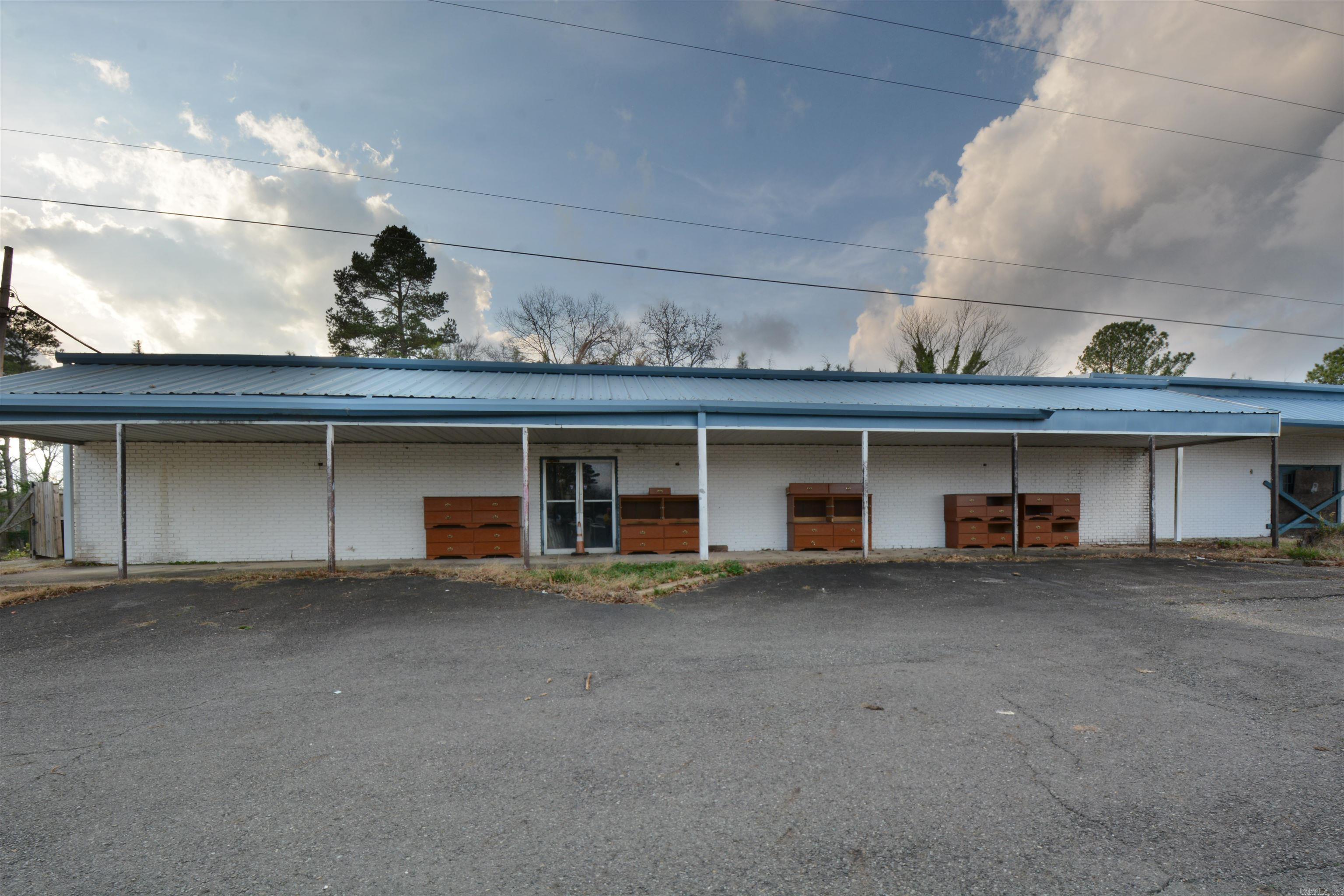 Cooks - Commercial Sale