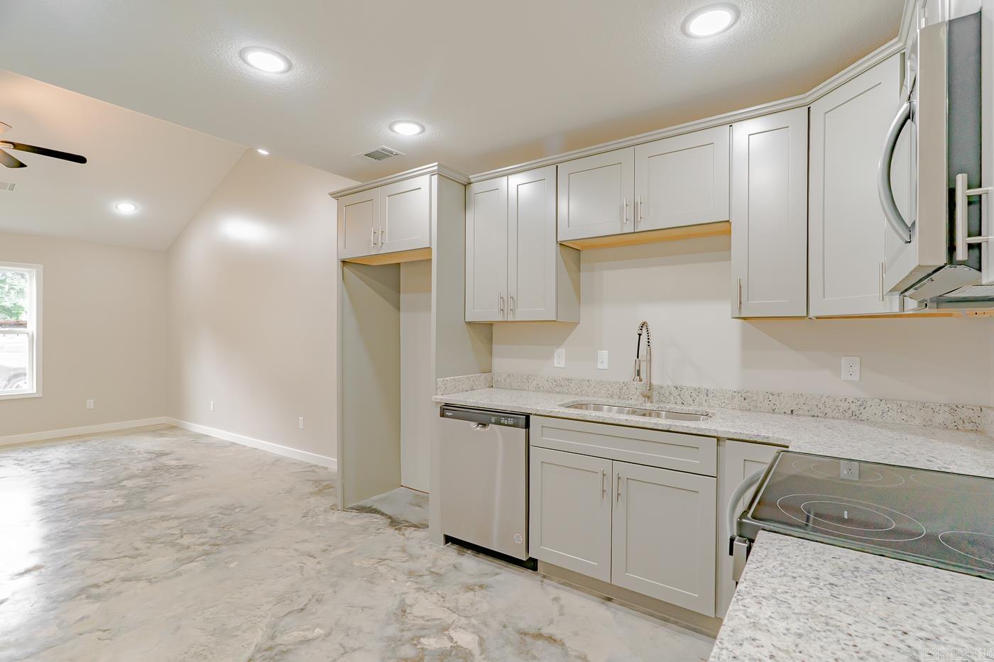 Metes & Bounds - Residential Income