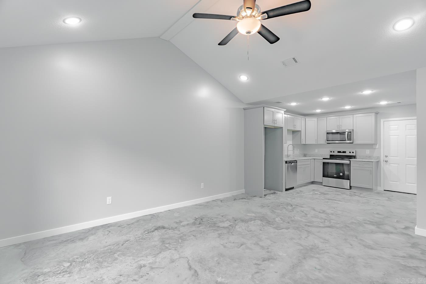 Metes & Bounds - Residential Income
